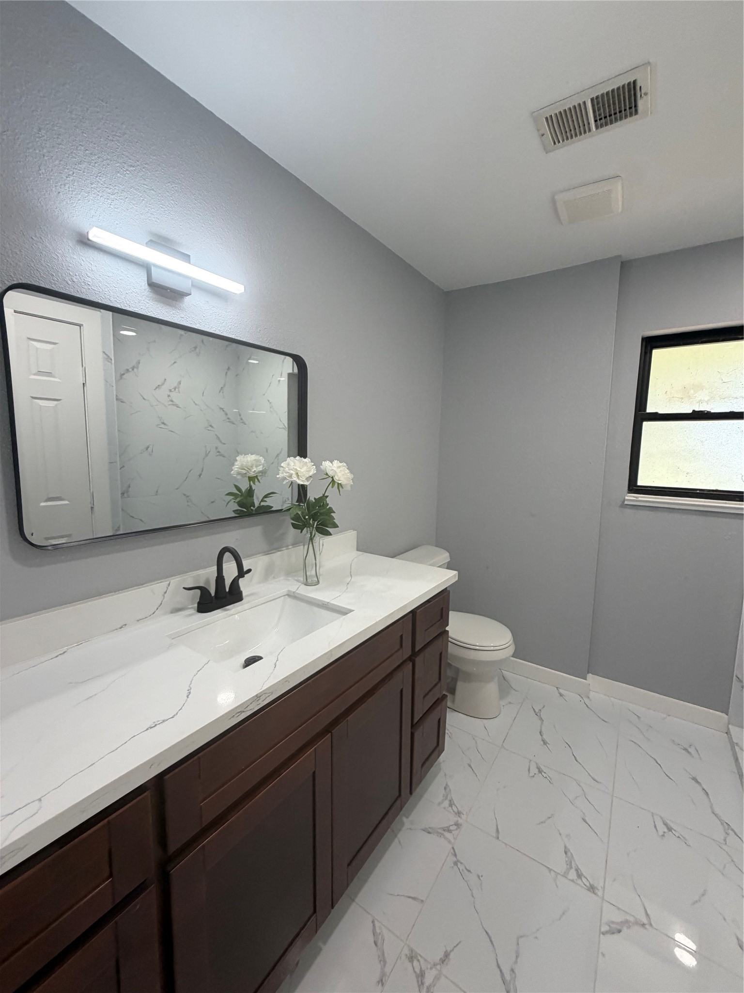 143 Hollyvale Drive Property Photo 25