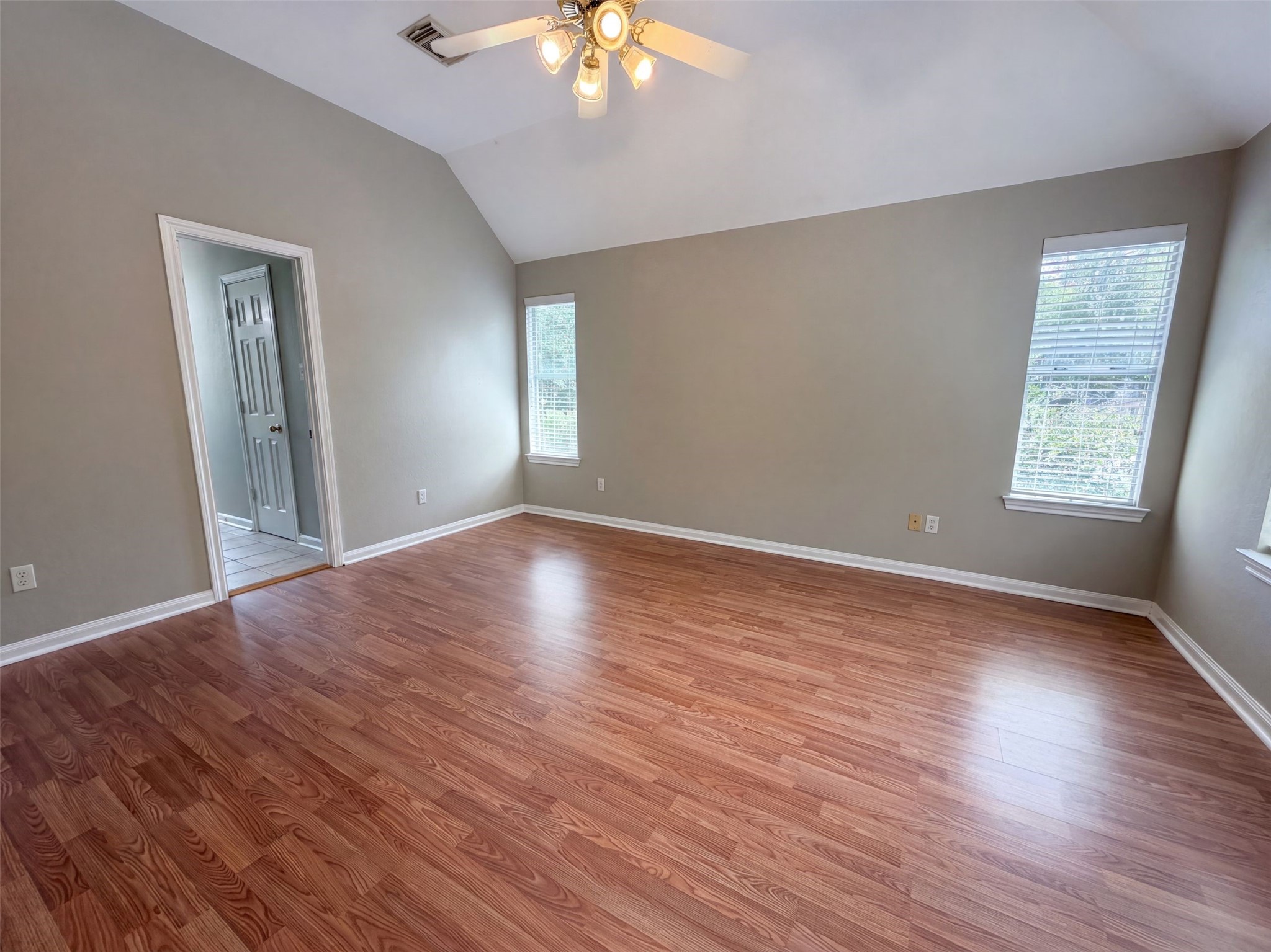 12159 Hawthorne Drive Property Photo 12