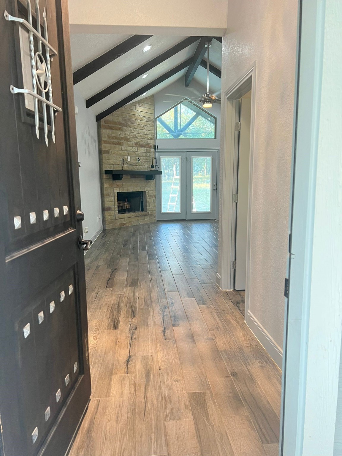 114 County Road 6863 Property Photo 3