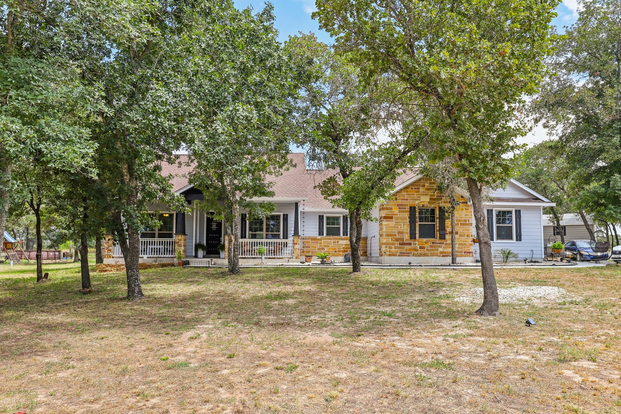 114 County Road 6863 Property Photo 5