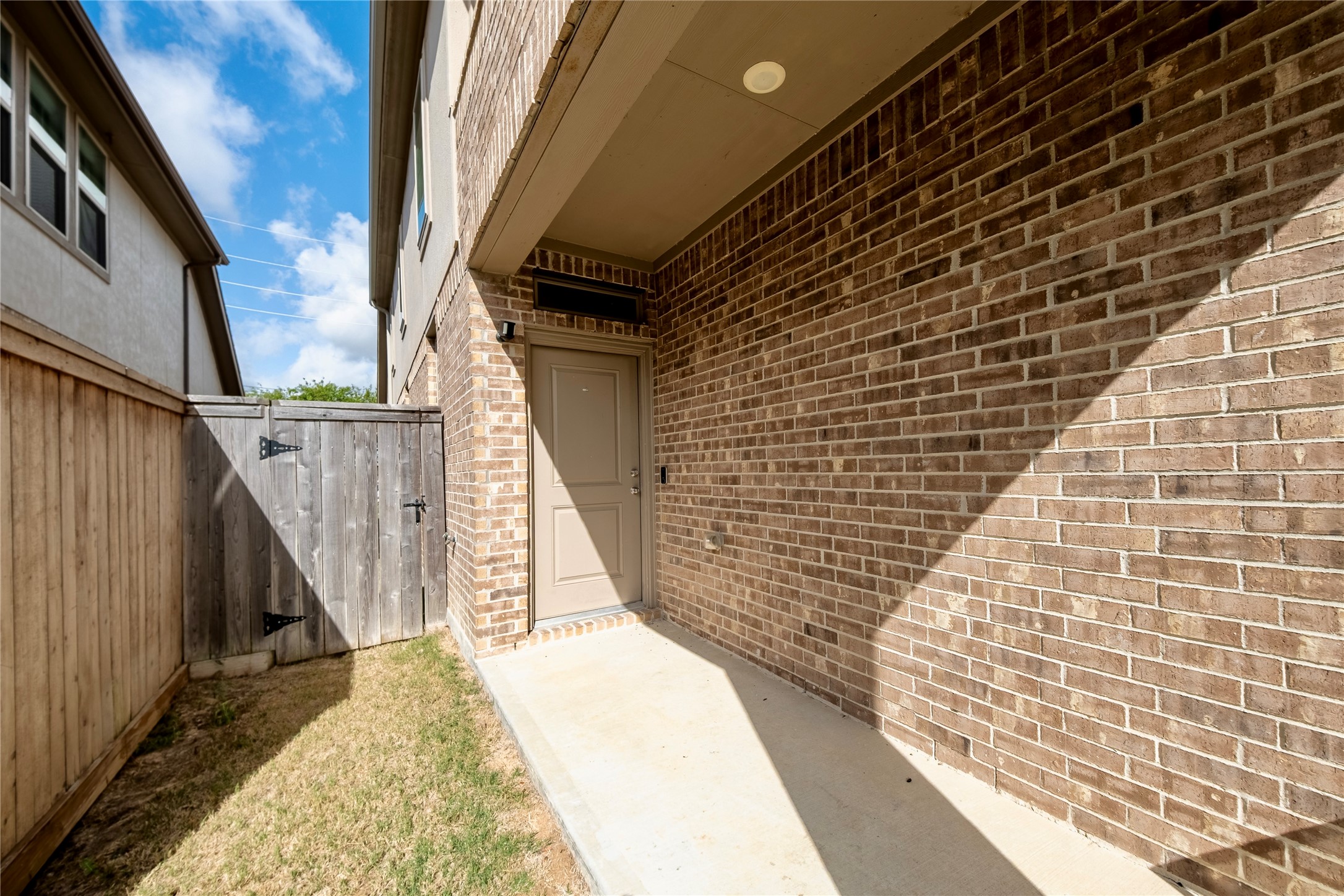 26739 Hypatia Trace Property Photo 6