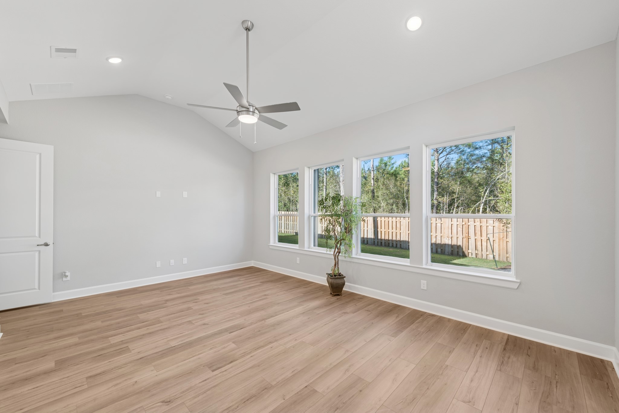 41746 Wendele Way Property Photo 17