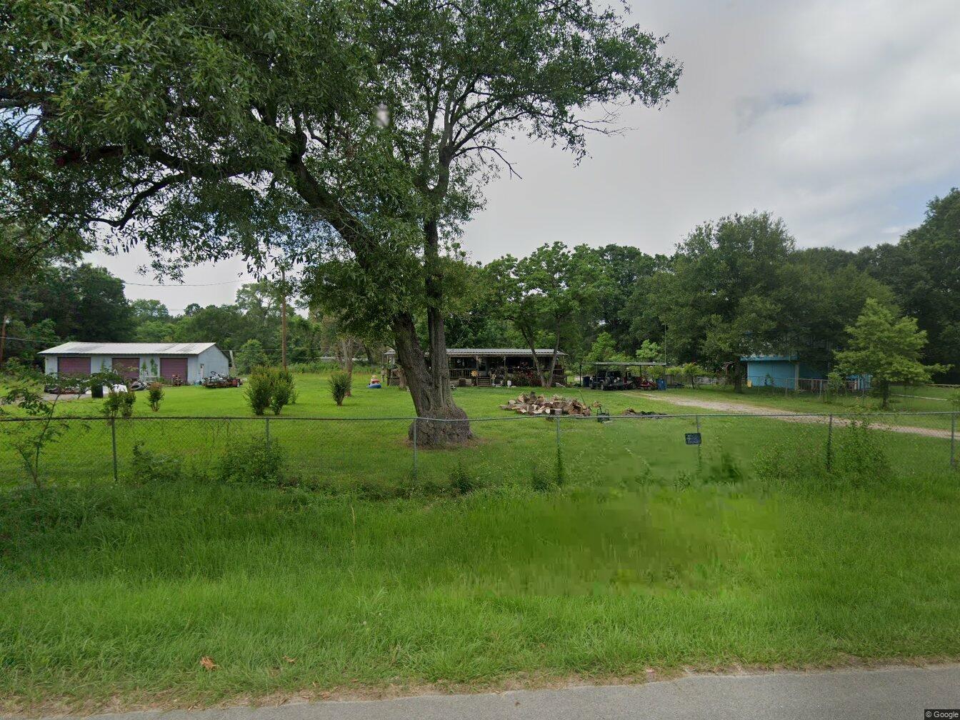 17189 Valley Lane Property Photo 2