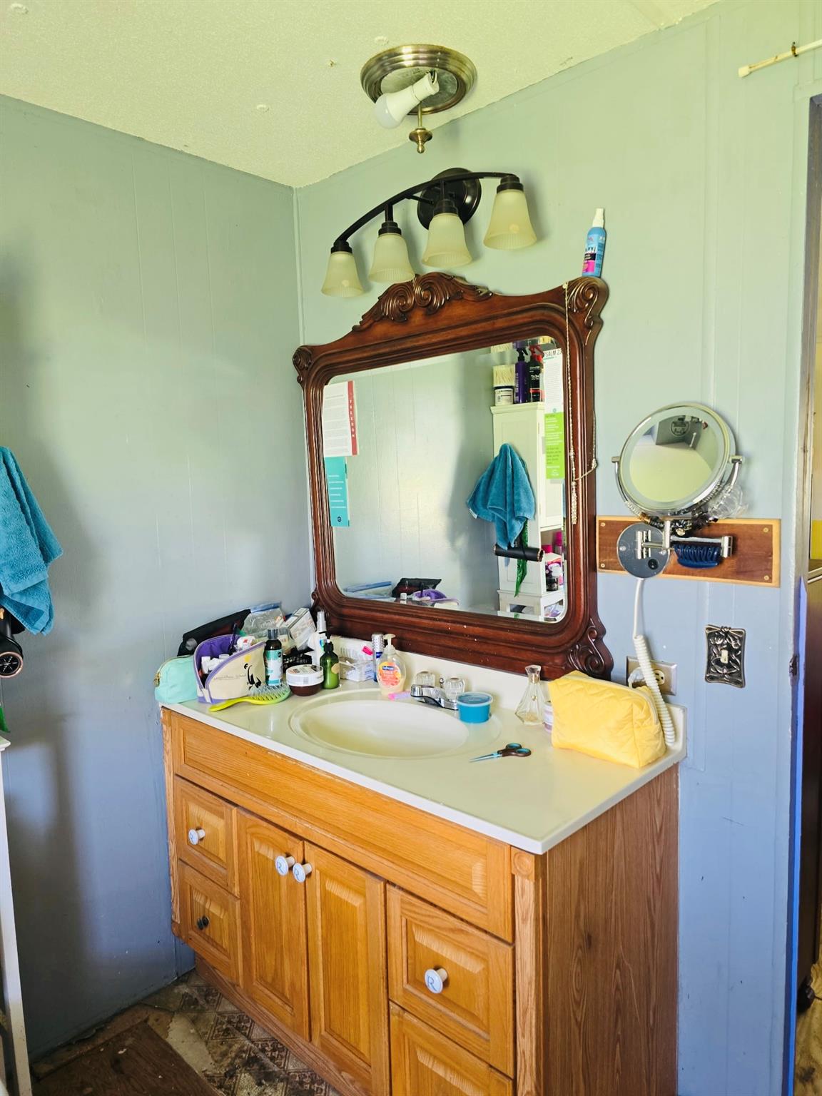17189 Valley Lane Property Photo 9