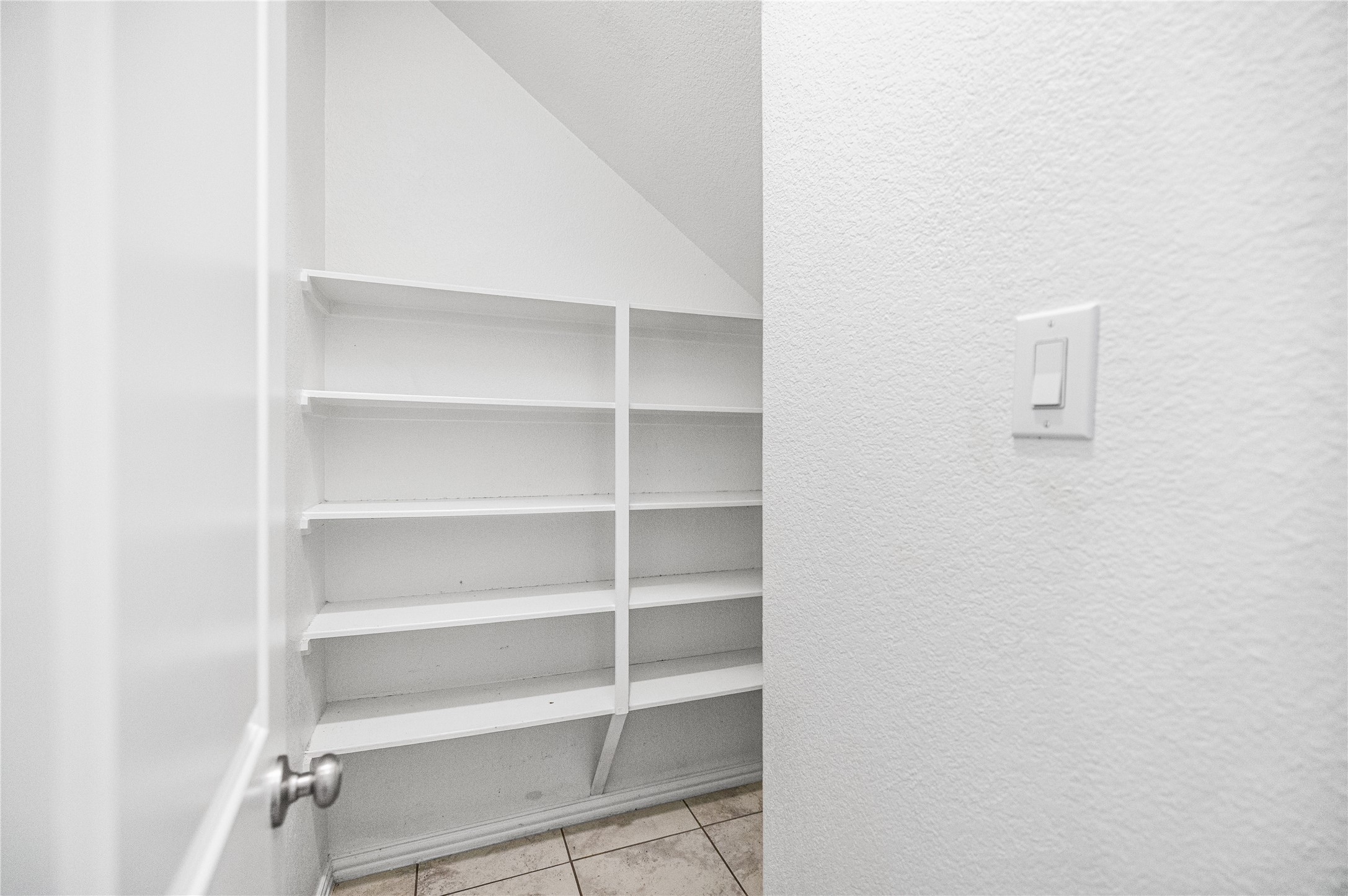 219 Club Crest Lane Property Photo 13