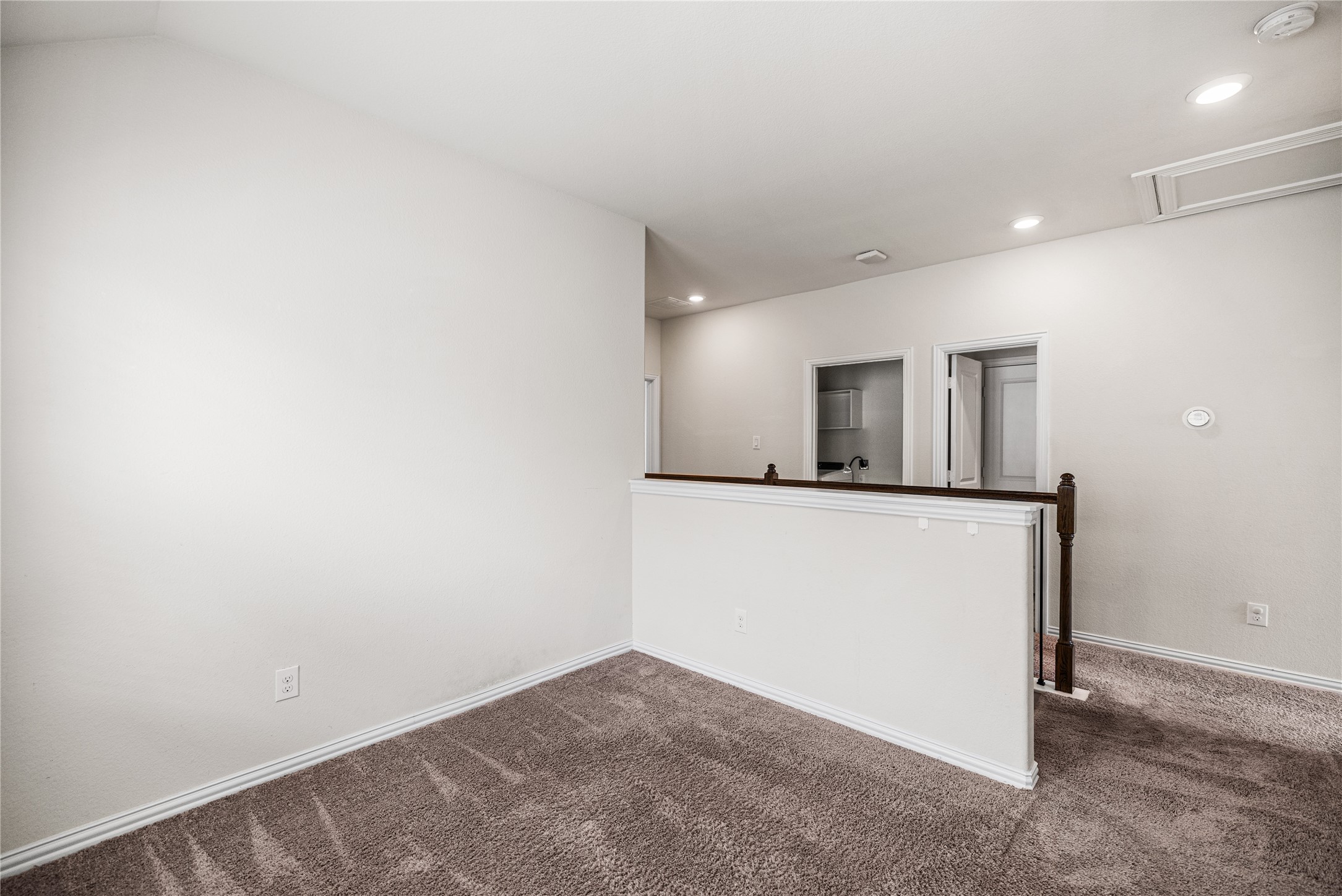 219 Club Crest Lane Property Photo 18