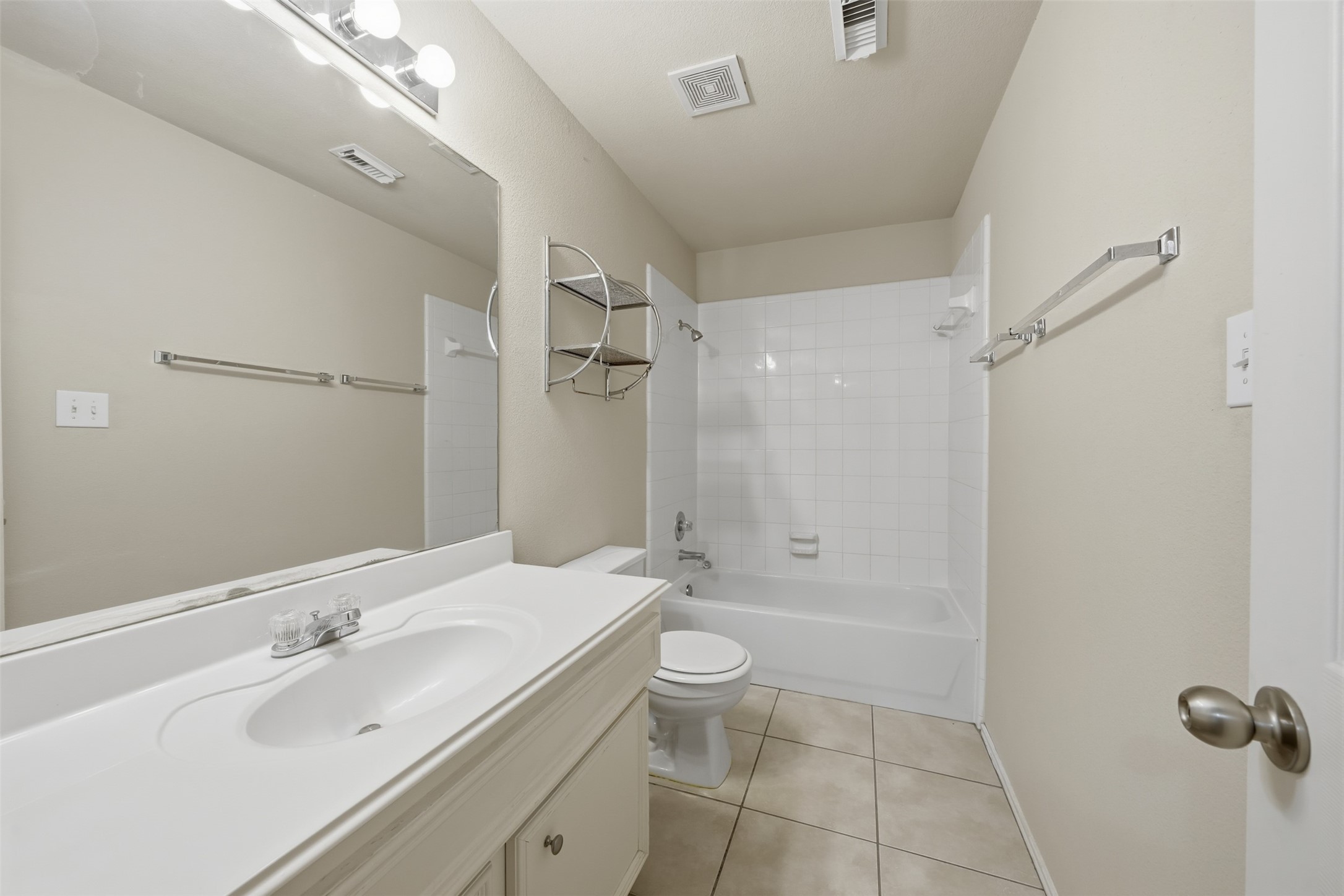 26038 Palmdale Estate Drive Property Photo 35