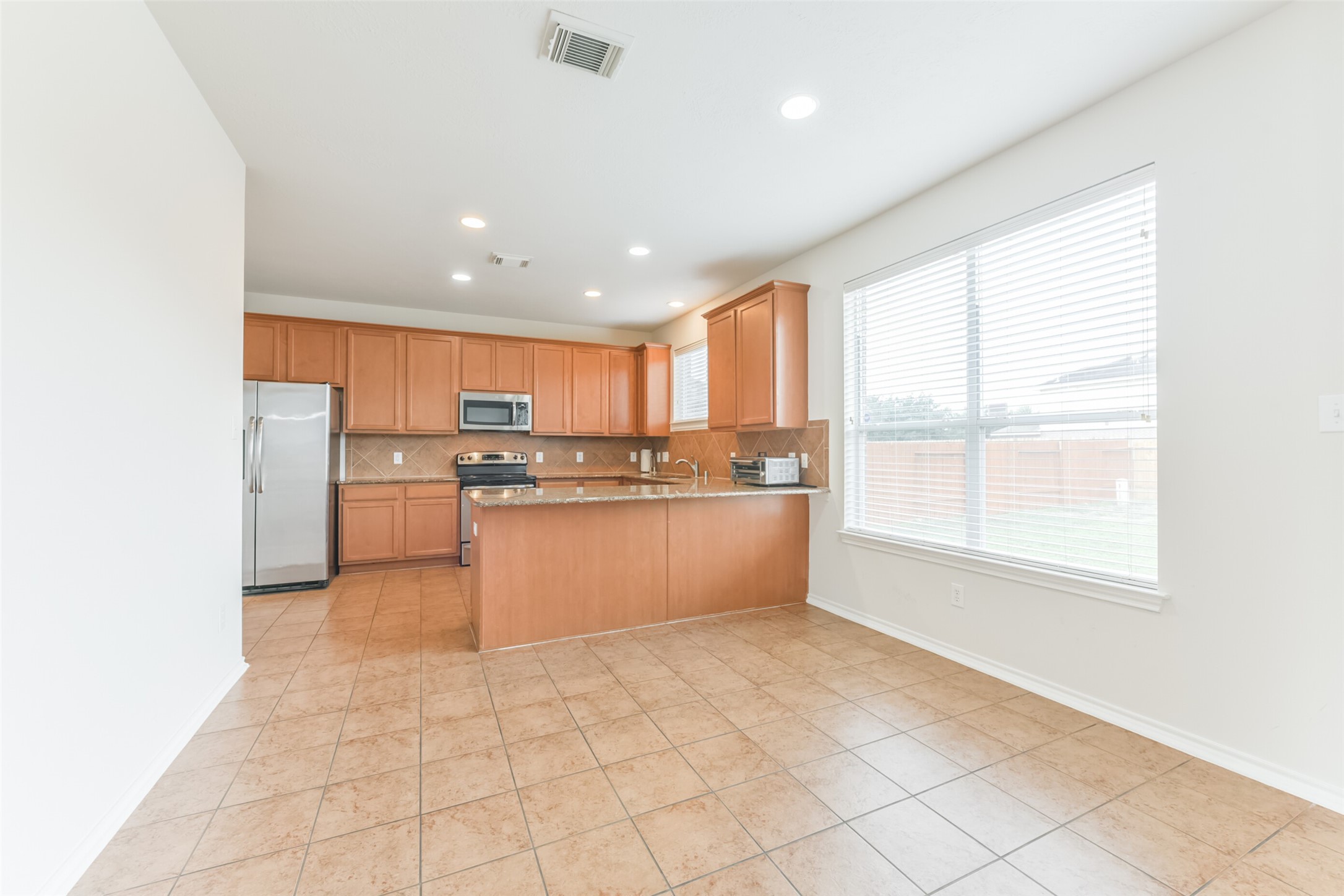 5418 Lilac Grove Lane Property Photo 6