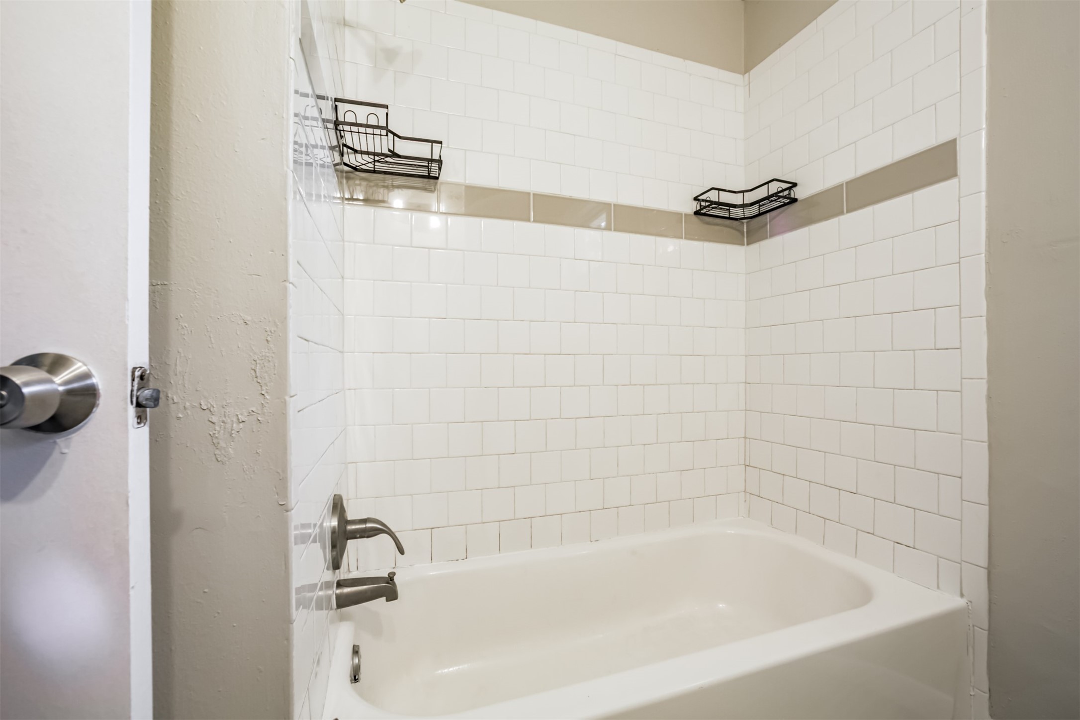 1306 Glencrest Drive Property Photo 8