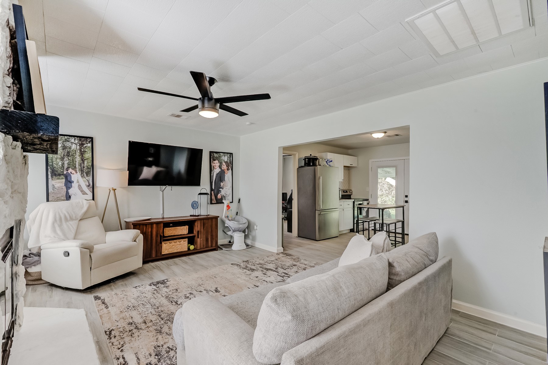 200 Lynwood Street Property Photo 6