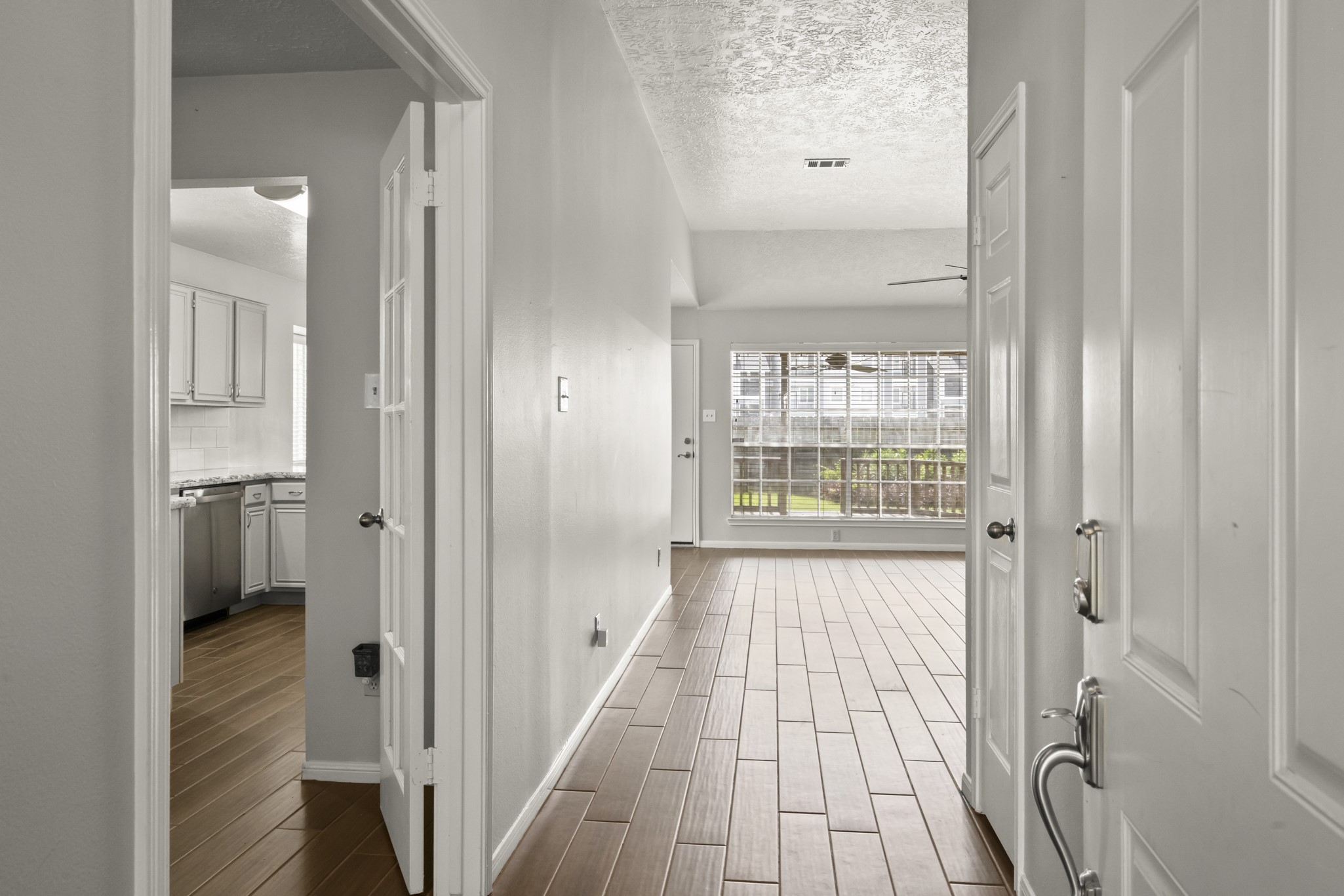 11307 Travelers Way Circle Property Photo 3