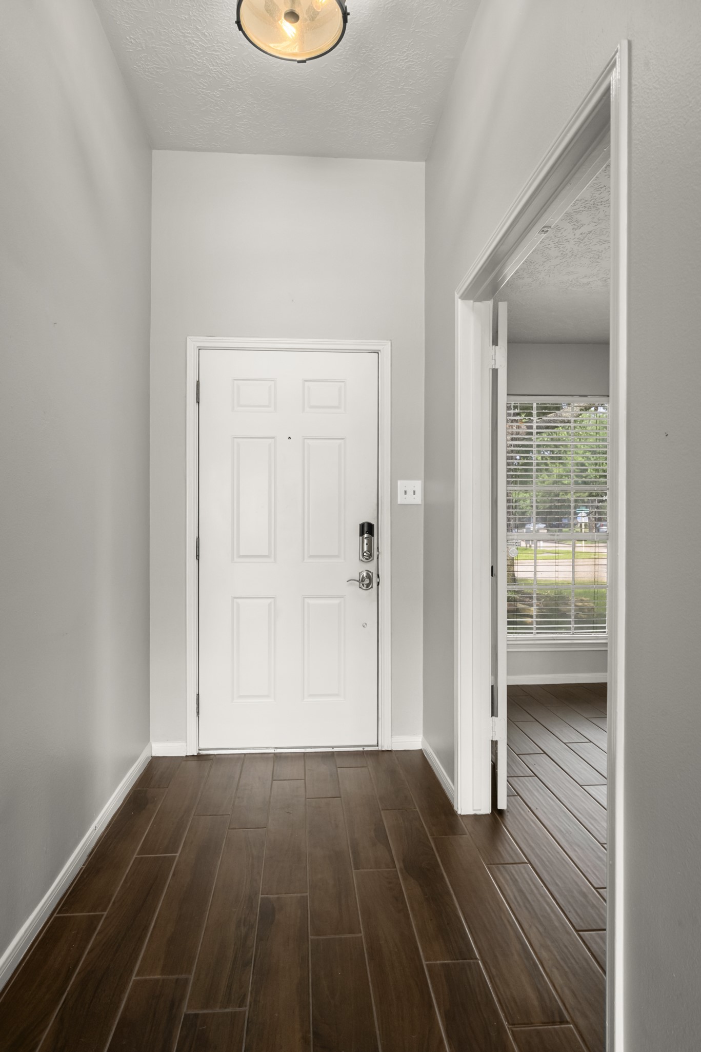 11307 Travelers Way Circle Property Photo 4