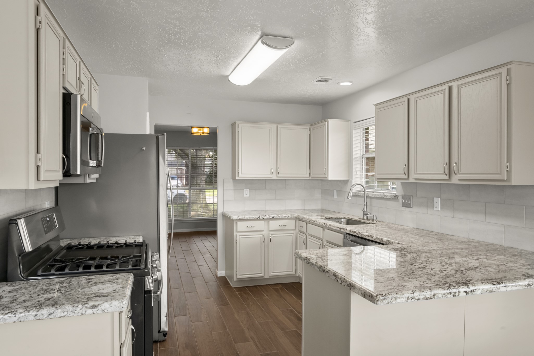 11307 Travelers Way Circle Property Photo 9