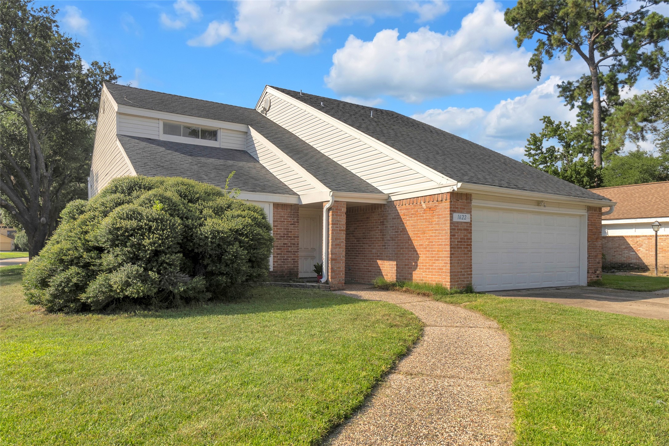 1622 Ash Meadow Drive Property Photo 1