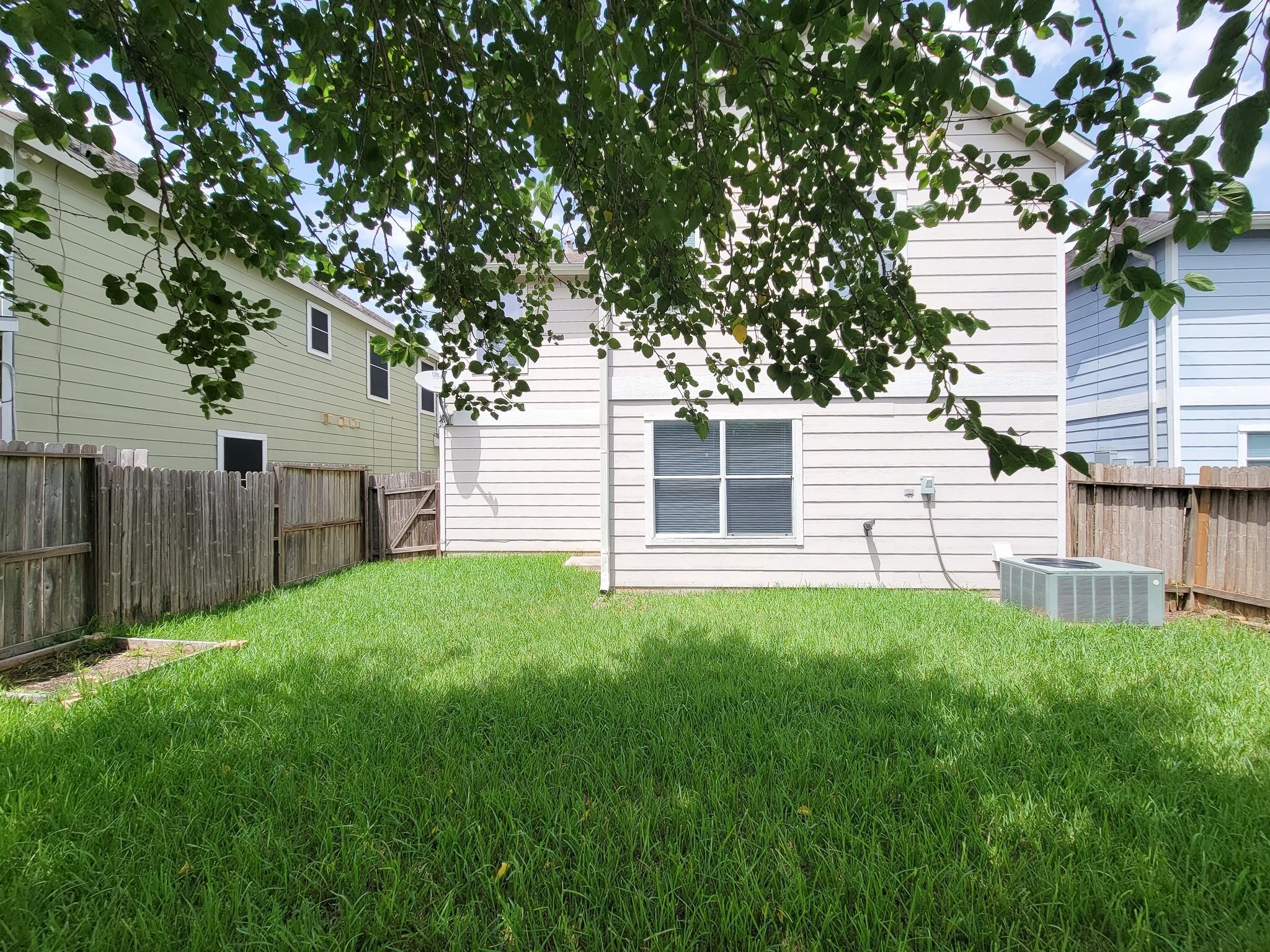 8106 Arrington Forest Lane Property Photo 40