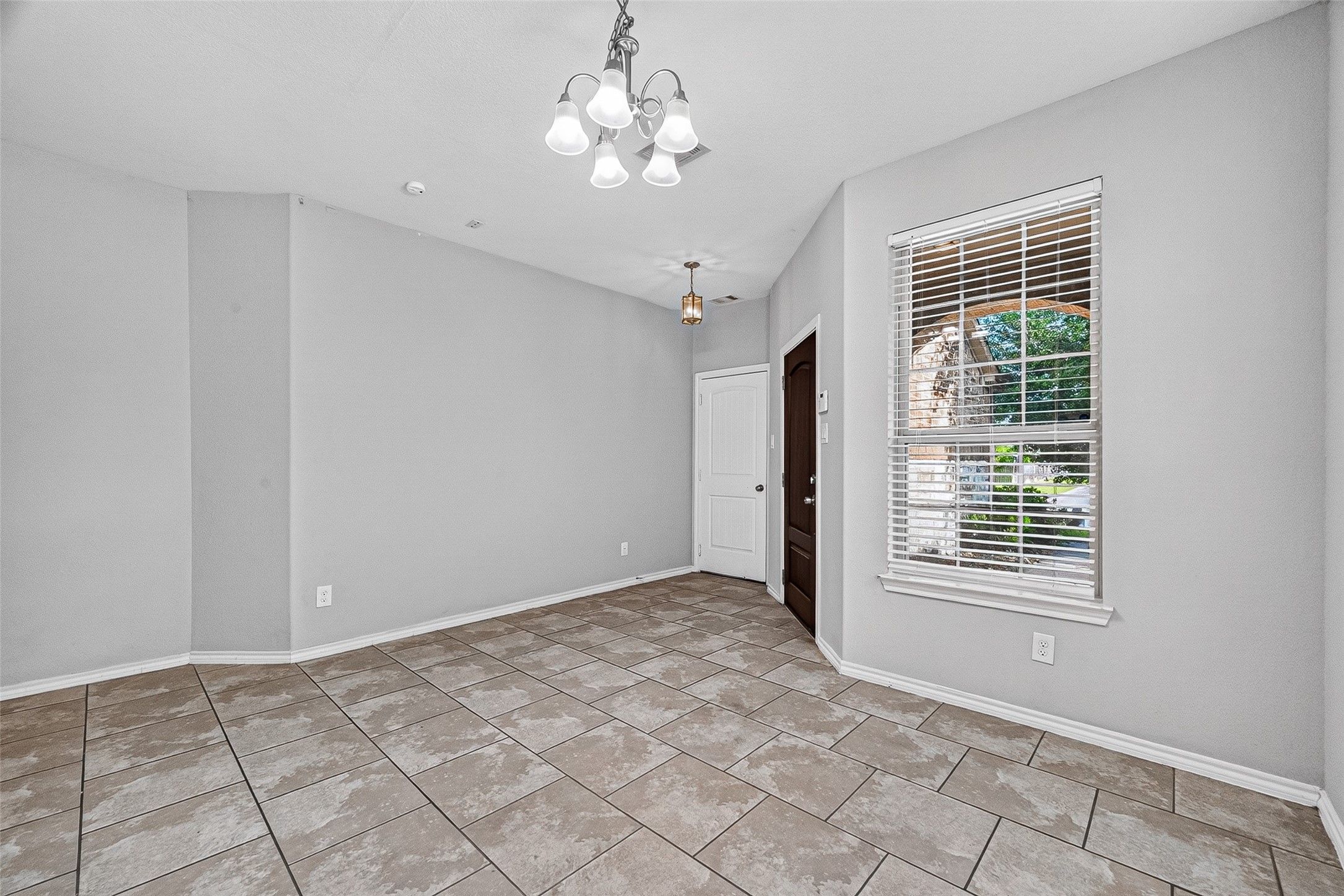1326 Seagler Pond Lane Property Photo 6