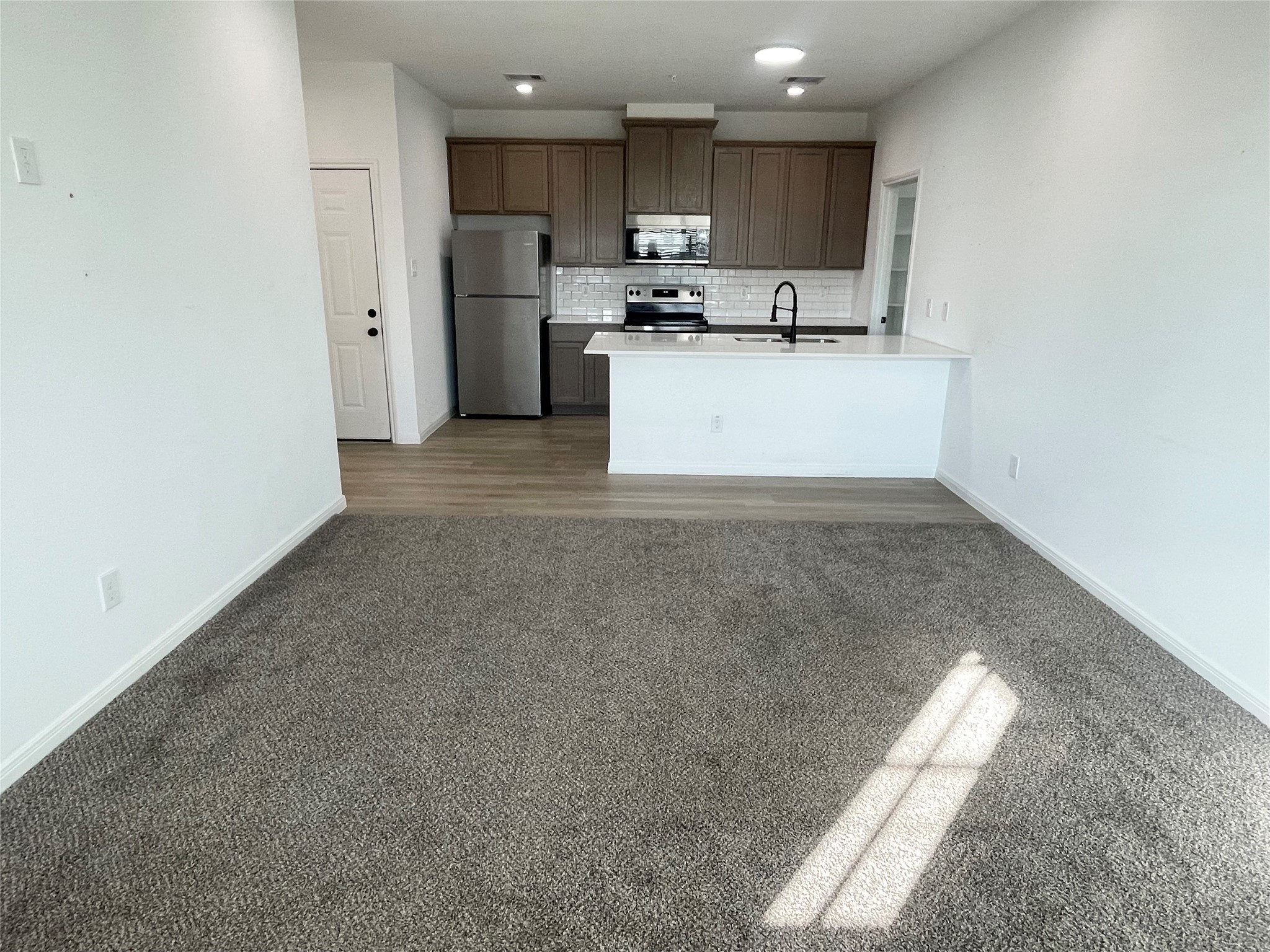 2400 Nile Valley Road Property Photo 11