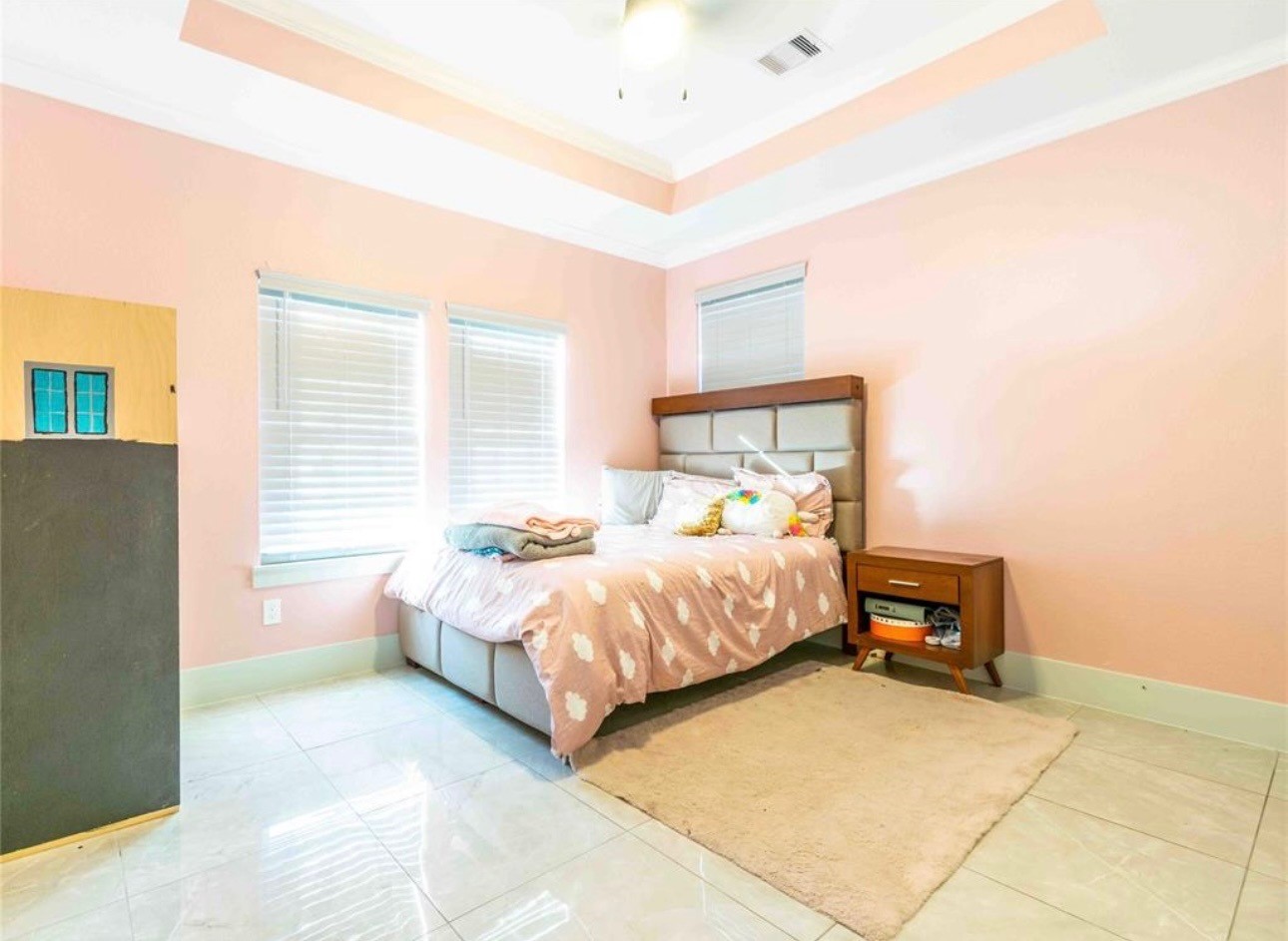 9233 Kentshire Drive Property Photo 12