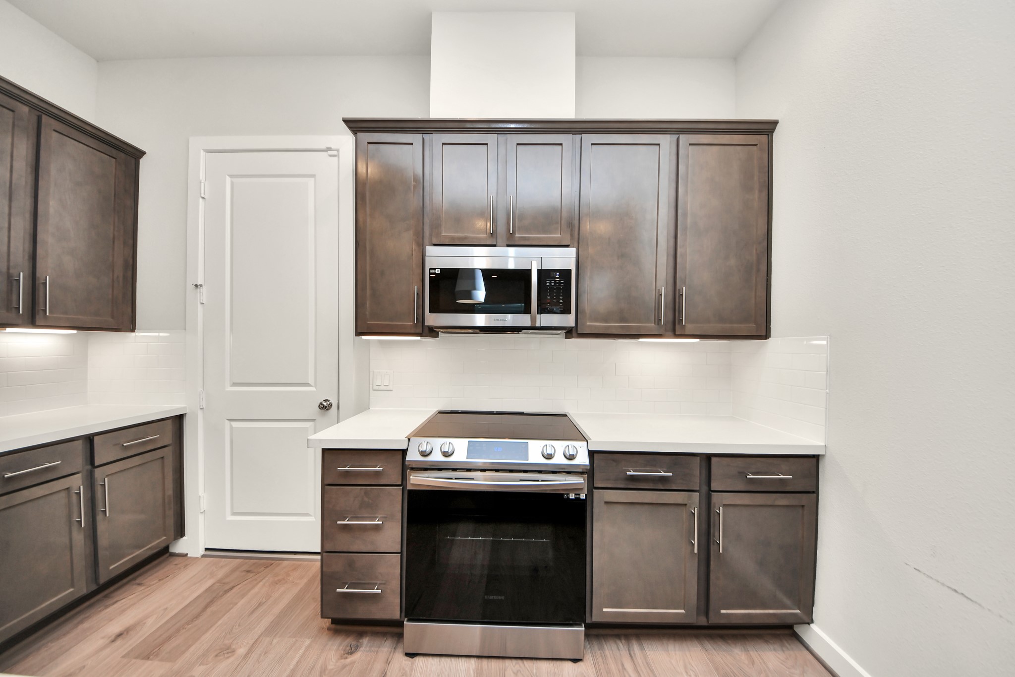 2319 Silva Park Lane Property Photo 6