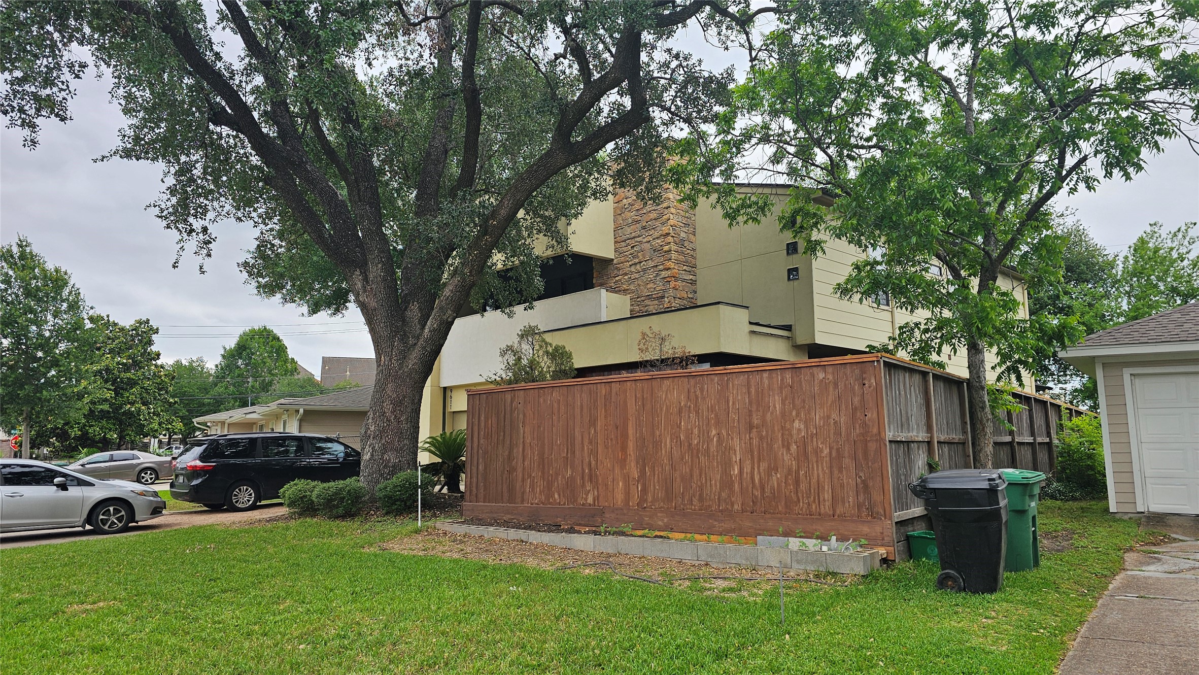 9706 Chatfield St Property Photo 15