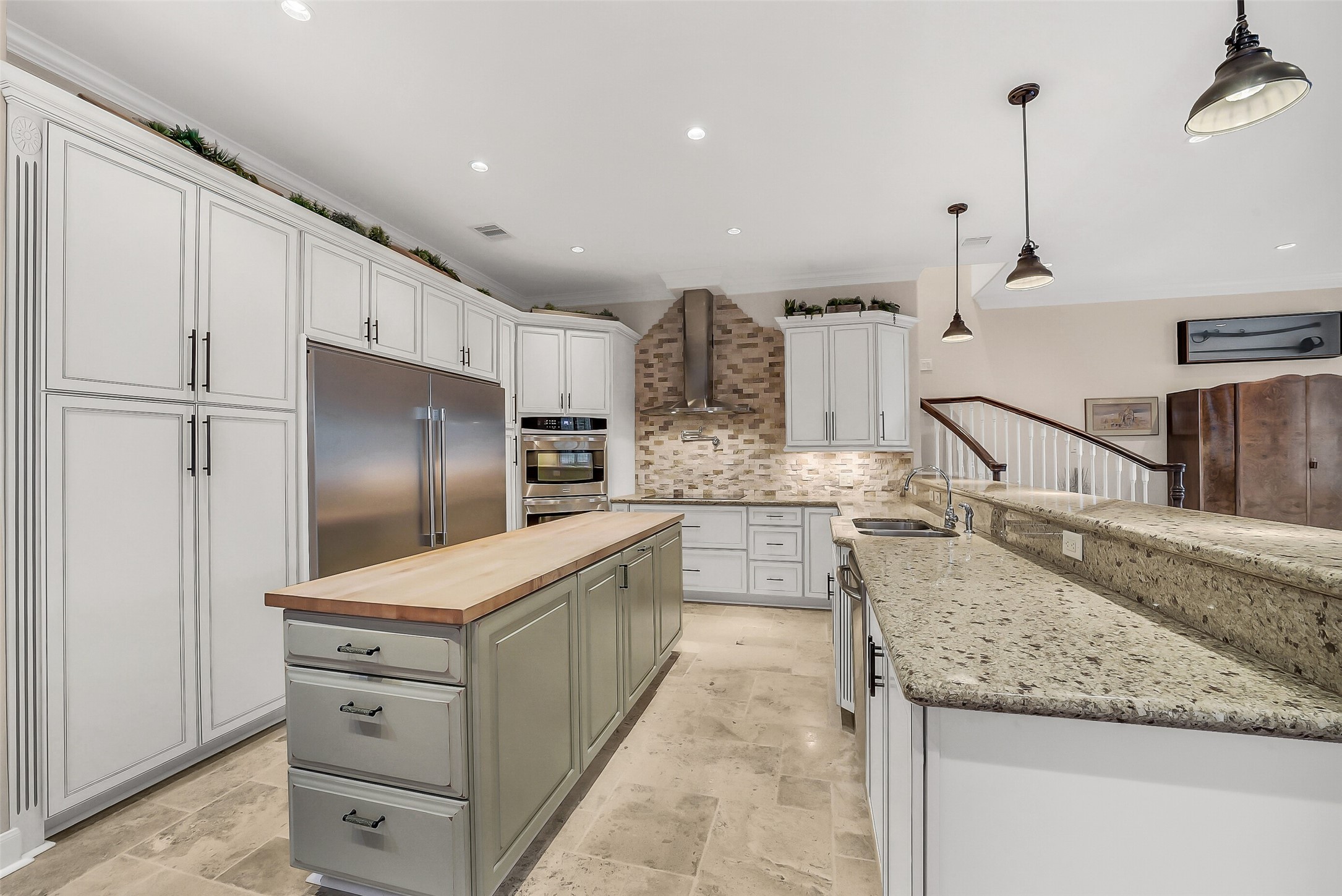 6317 Riverview Way Property Photo 1