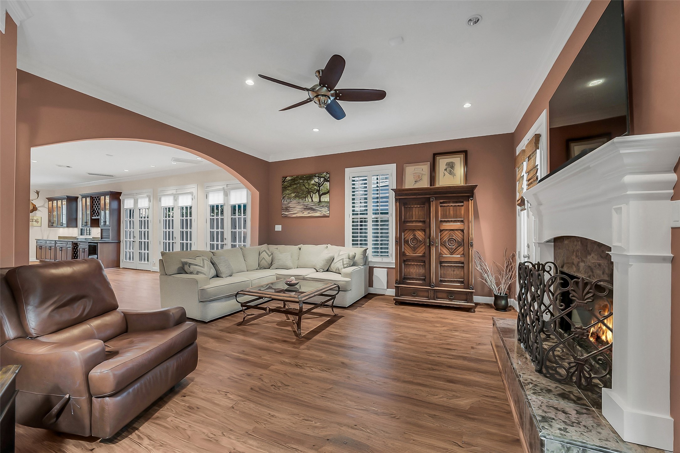 6317 Riverview Way Property Photo 3