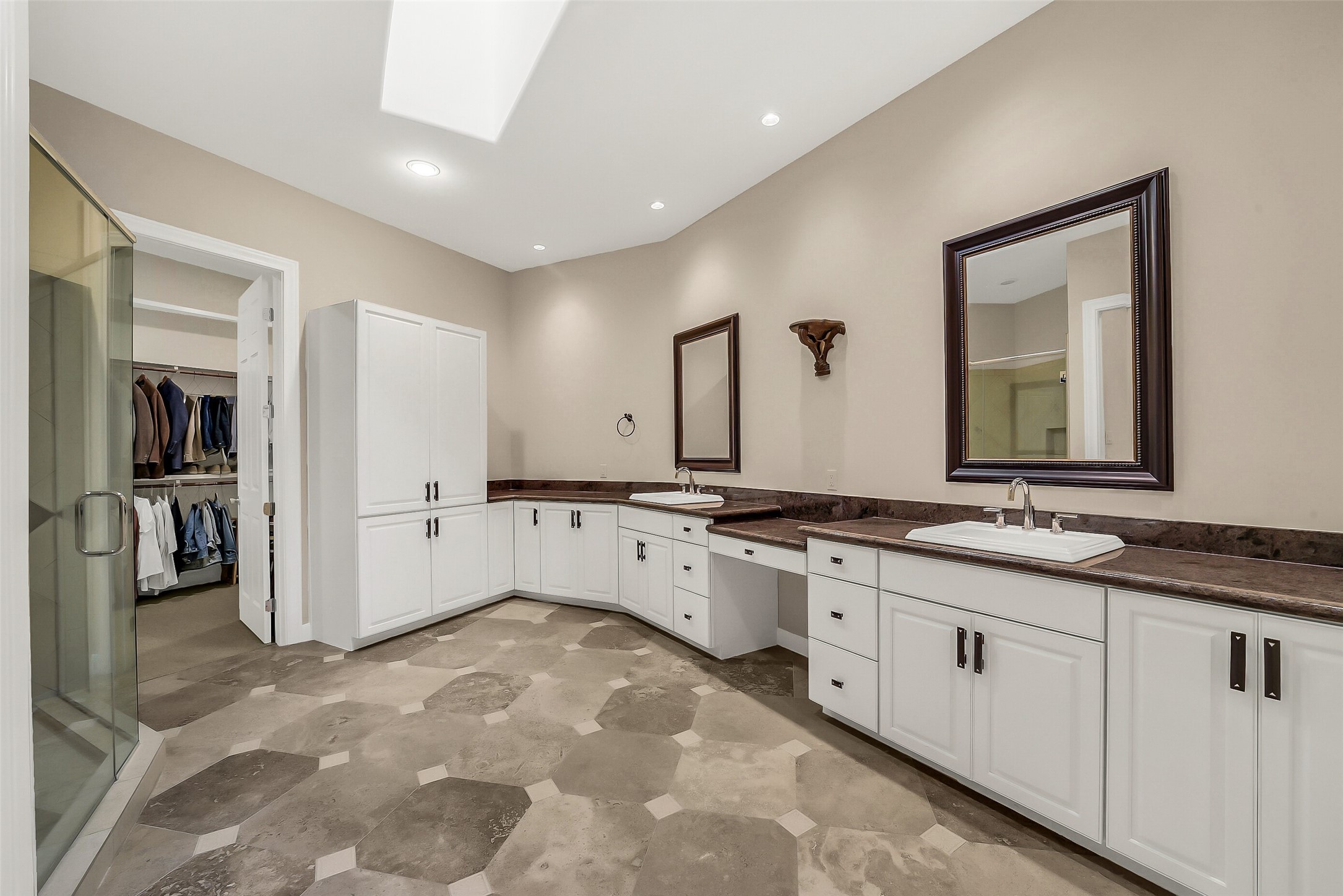 6317 Riverview Way Property Photo 6