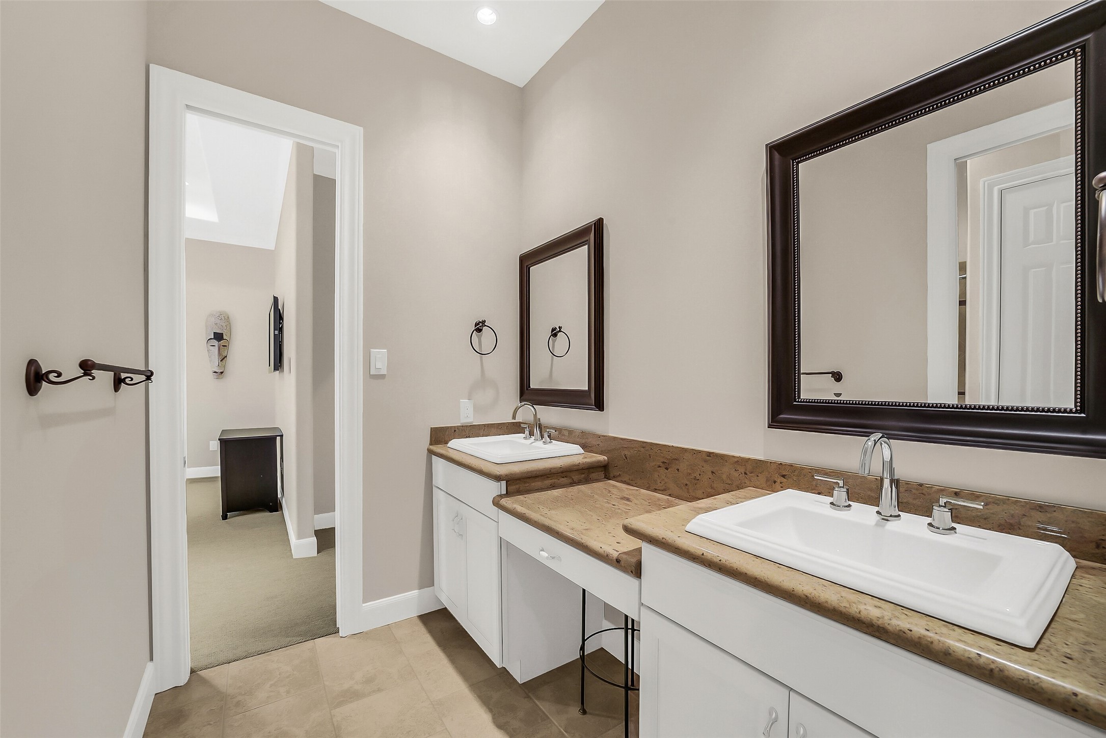 6317 Riverview Way Property Photo 10