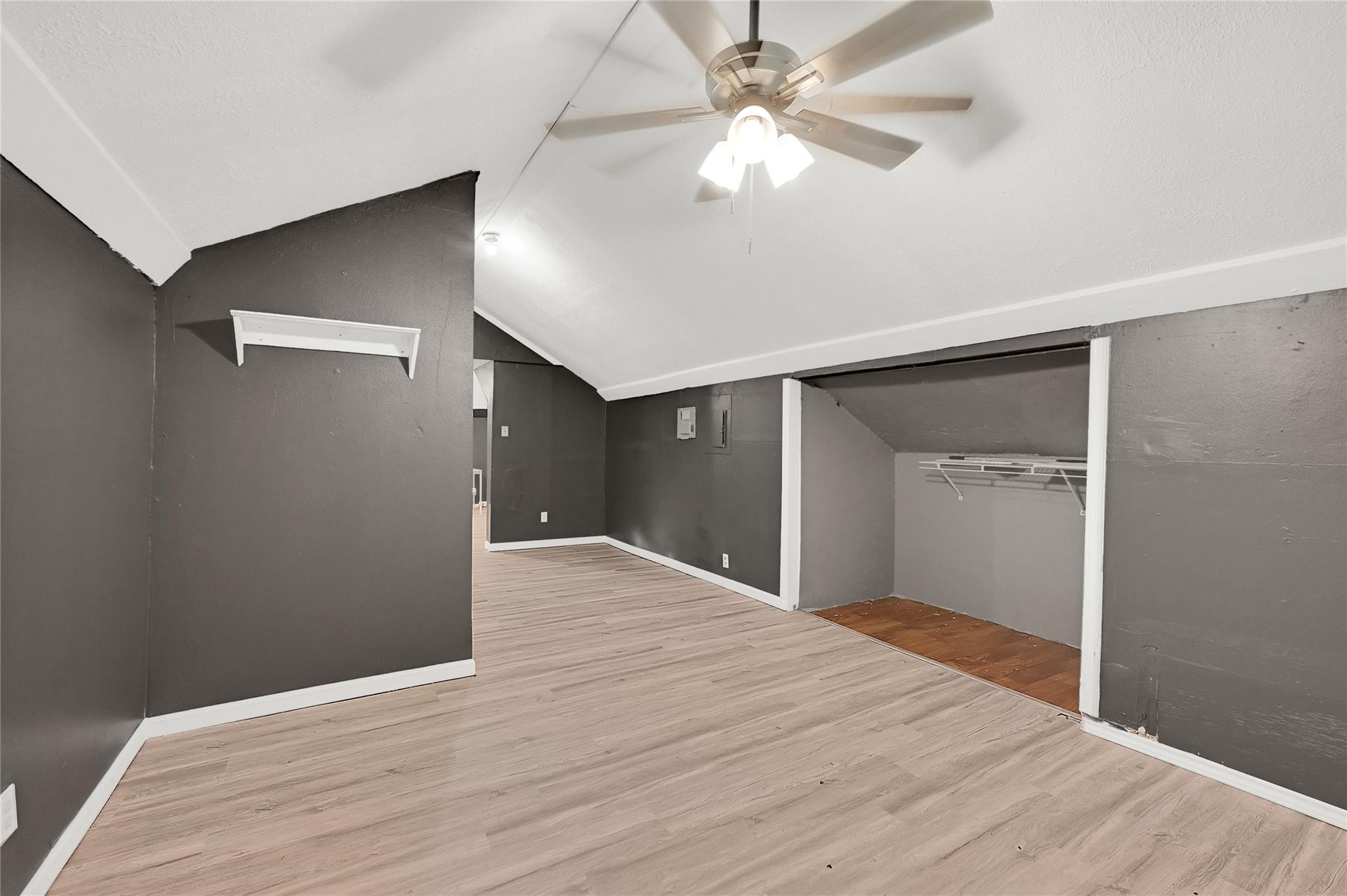 310 N Rock Island St 4 Property Photo 6