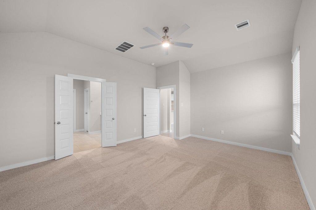 81 Shining Point Drive Property Photo 10
