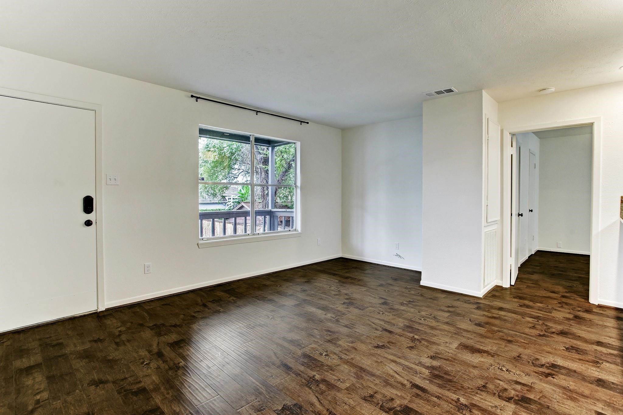 613 E 21st Street Property Photo 28