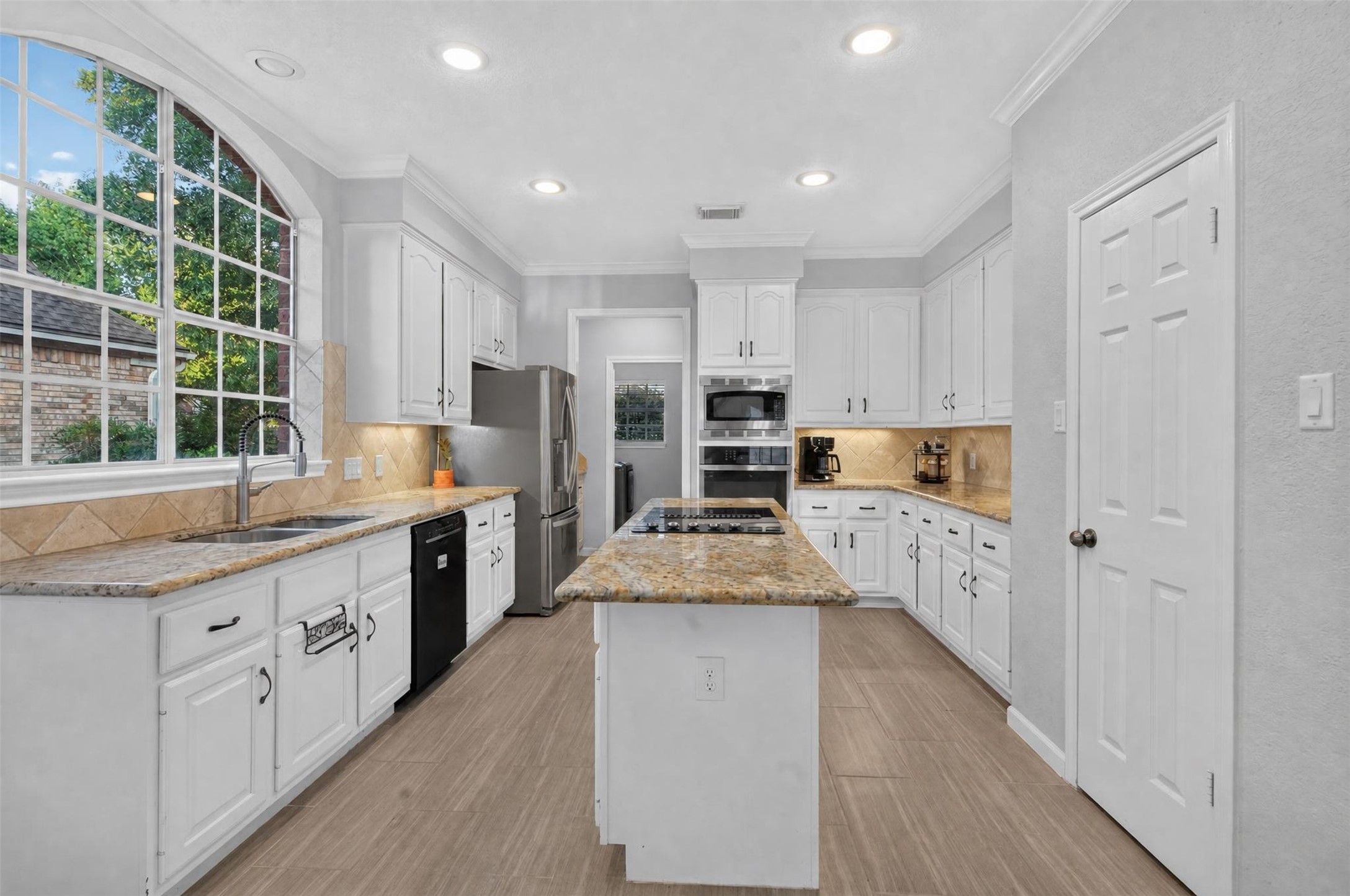 4211 Brook Shadow Drive Property Photo 15
