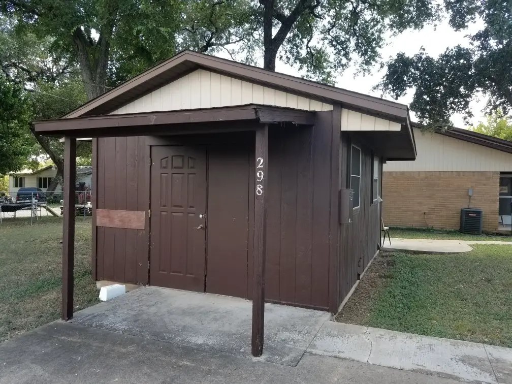 298 W Avenue A Property Photo 6