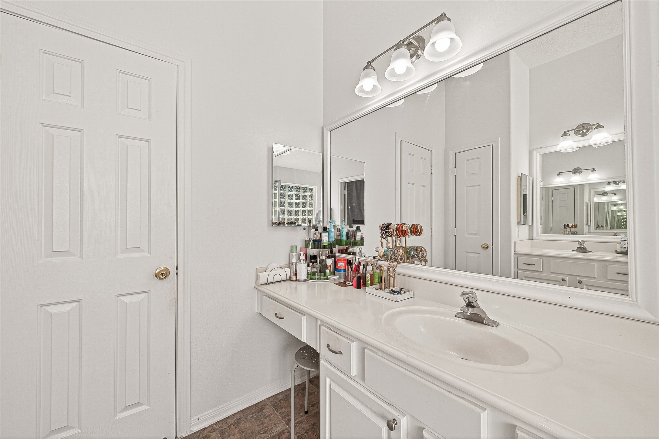 7023 Westford Park Lane Property Photo 45