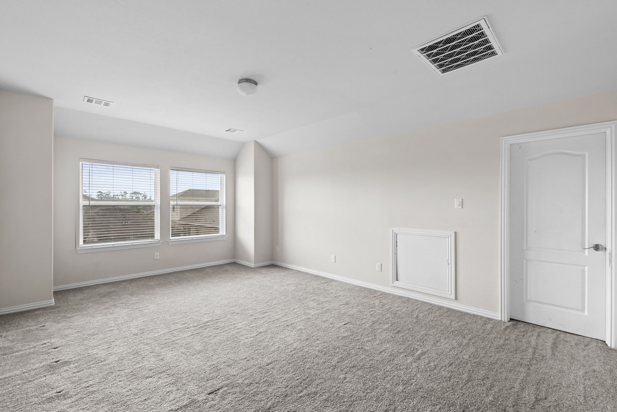 10015 Chase Court Property Photo 16