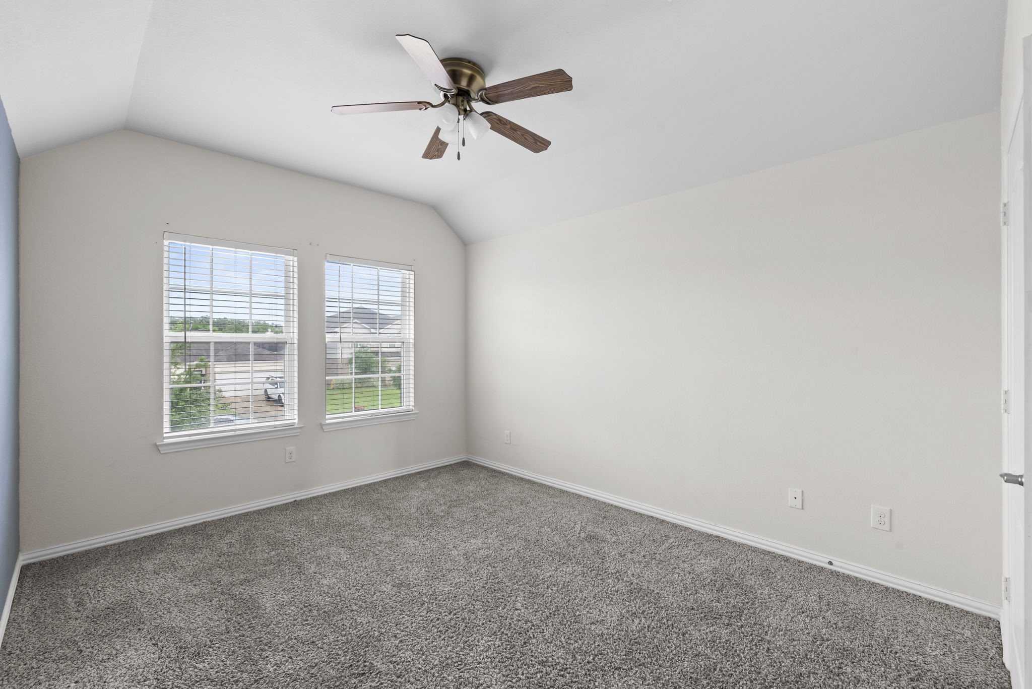 10015 Chase Court Property Photo 17