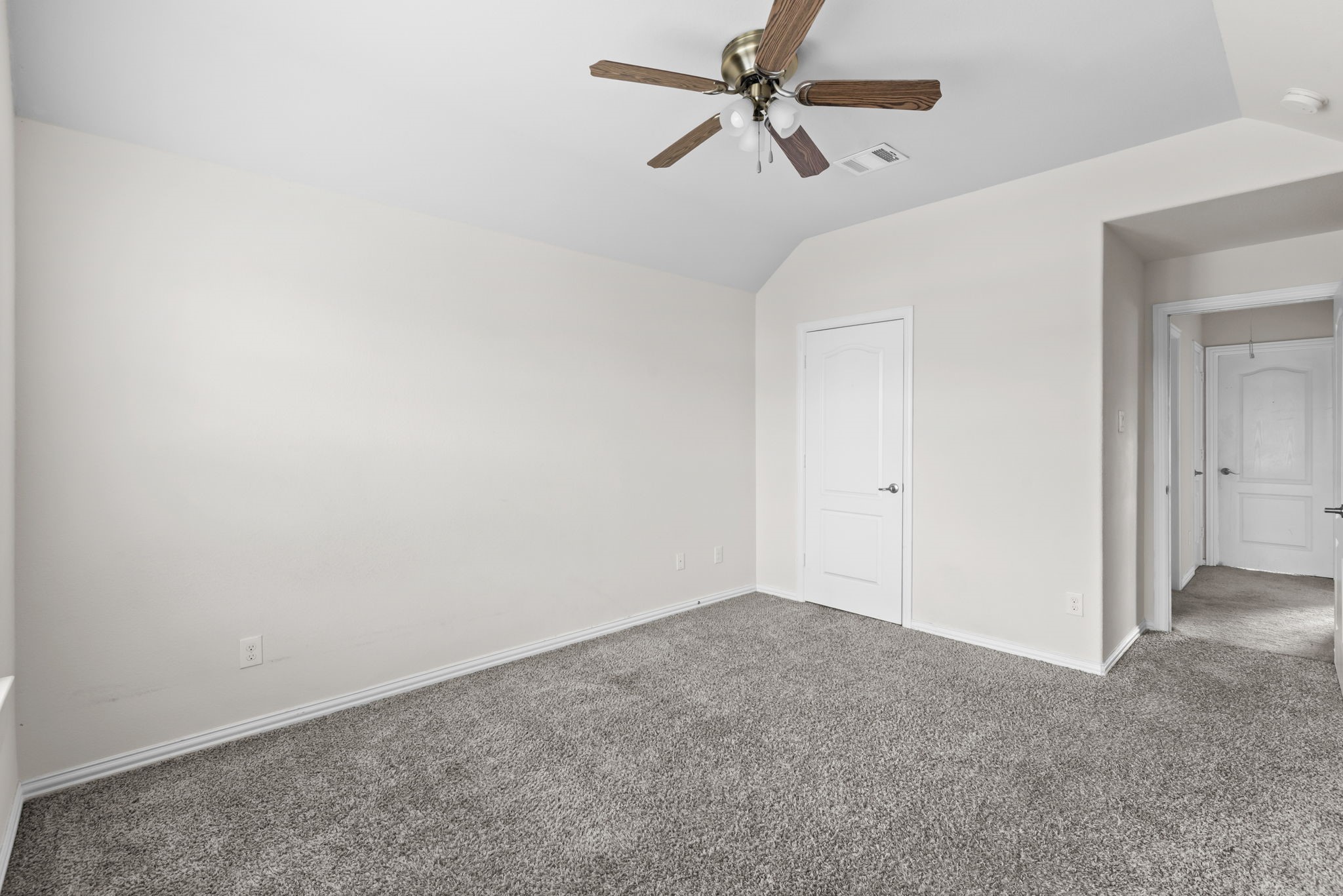 10015 Chase Court Property Photo 18