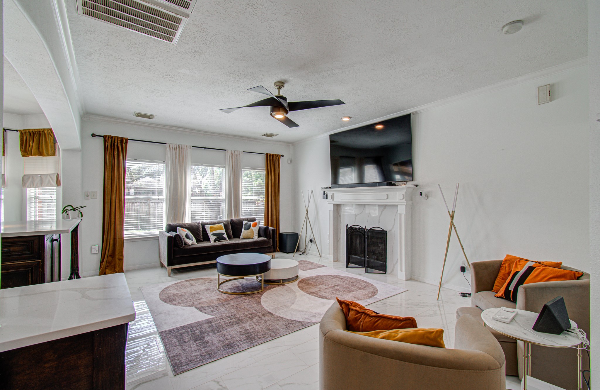 8134 Trophy Place Drive Drive Property Photo 7