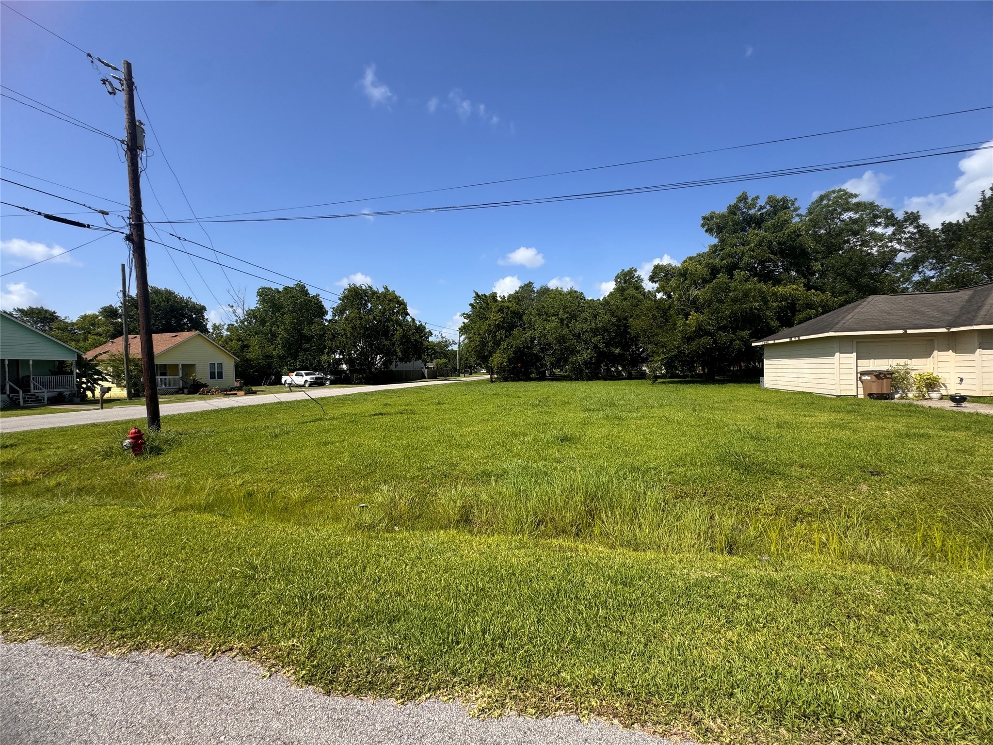 2209 Ave H Property Photo 1