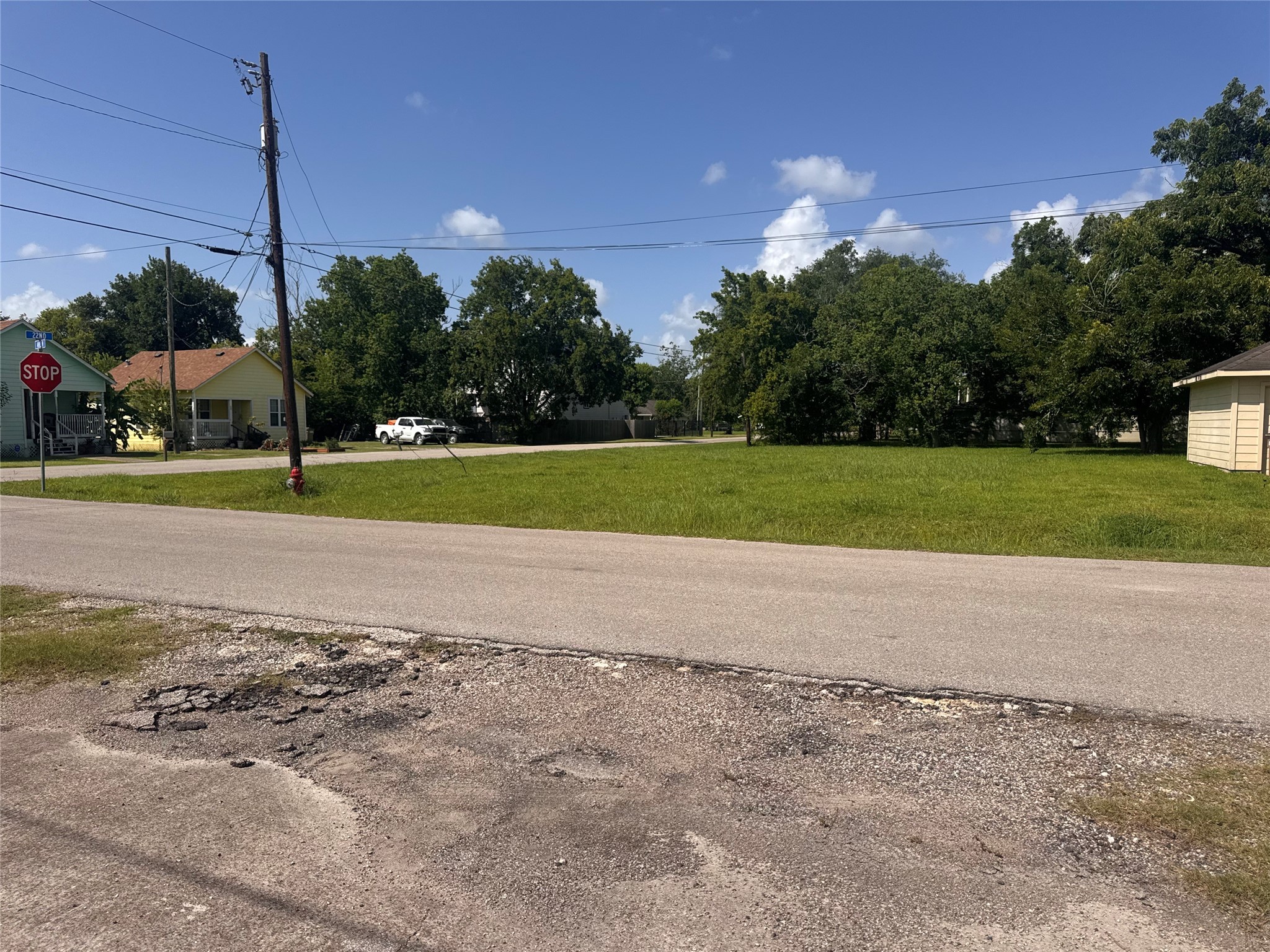 2209 Ave H Property Photo 3