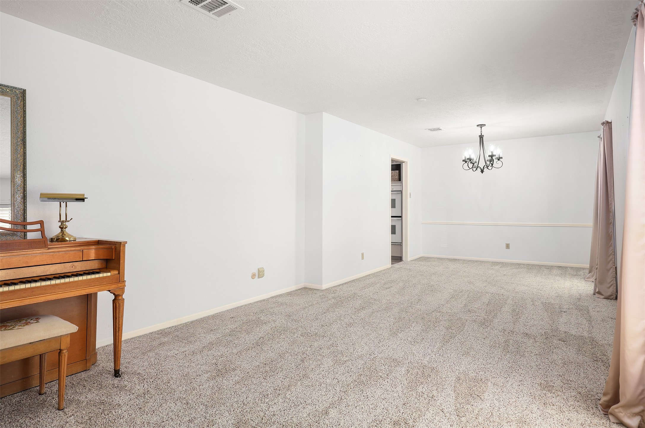 3002 Village Lane Property Photo 8