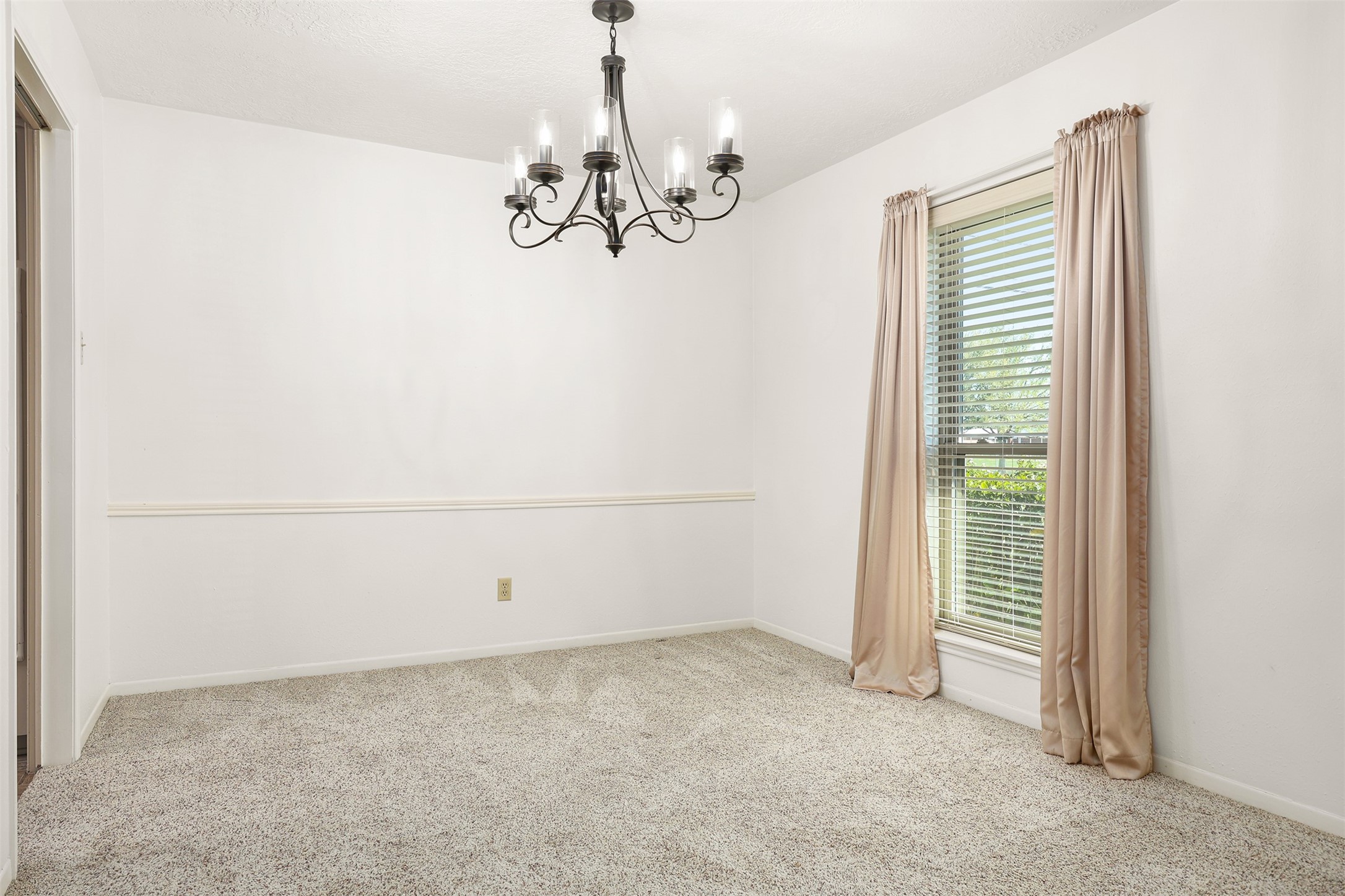 3002 Village Lane Property Photo 10