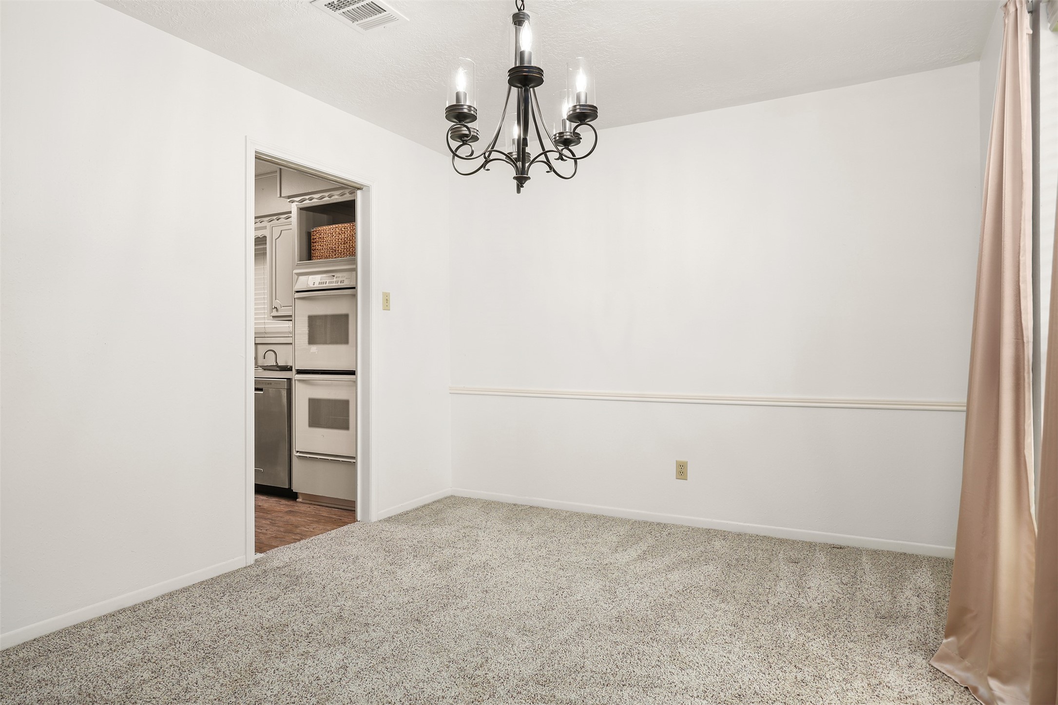 3002 Village Lane Property Photo 11