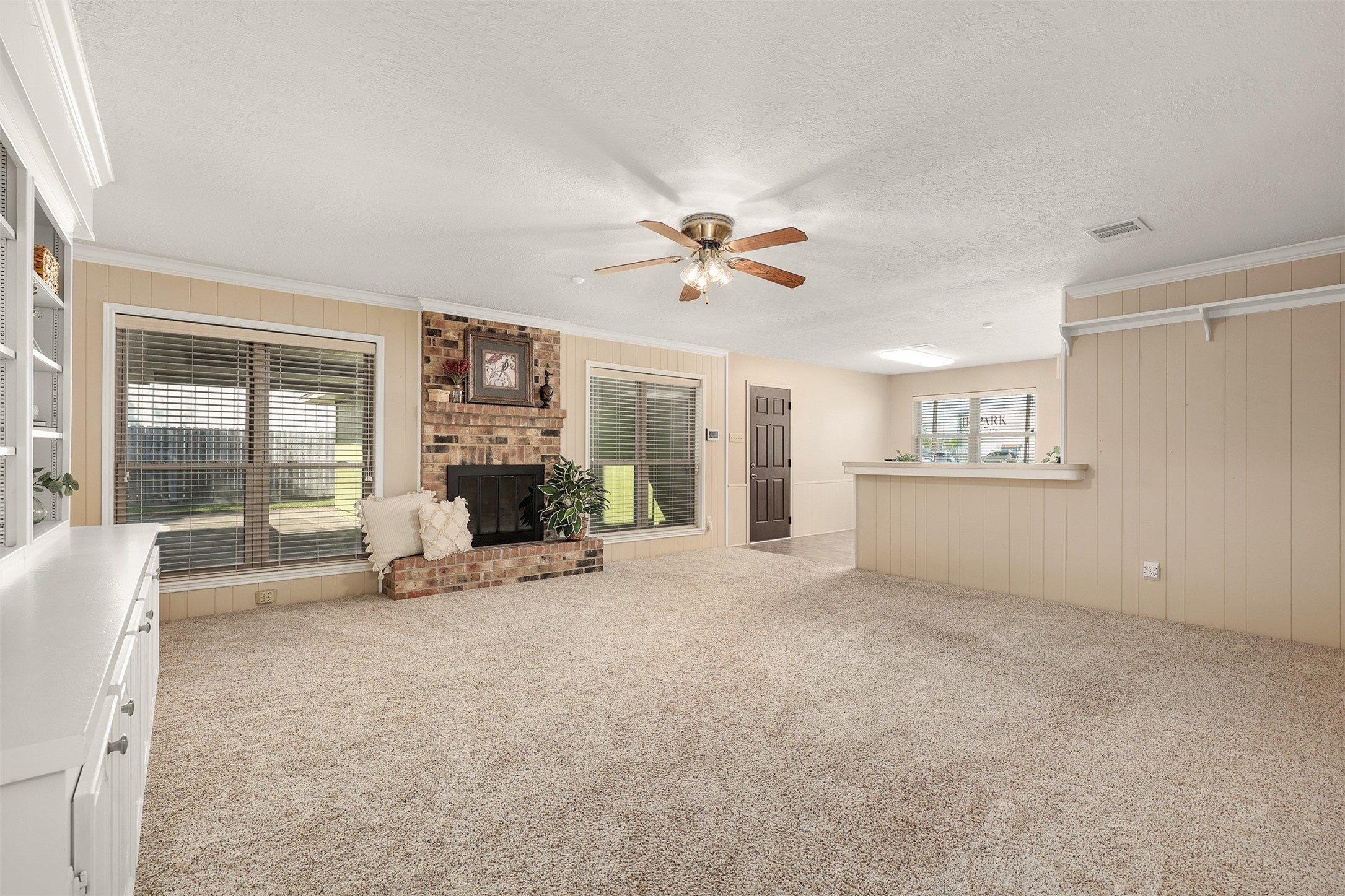 3002 Village Lane Property Photo 12