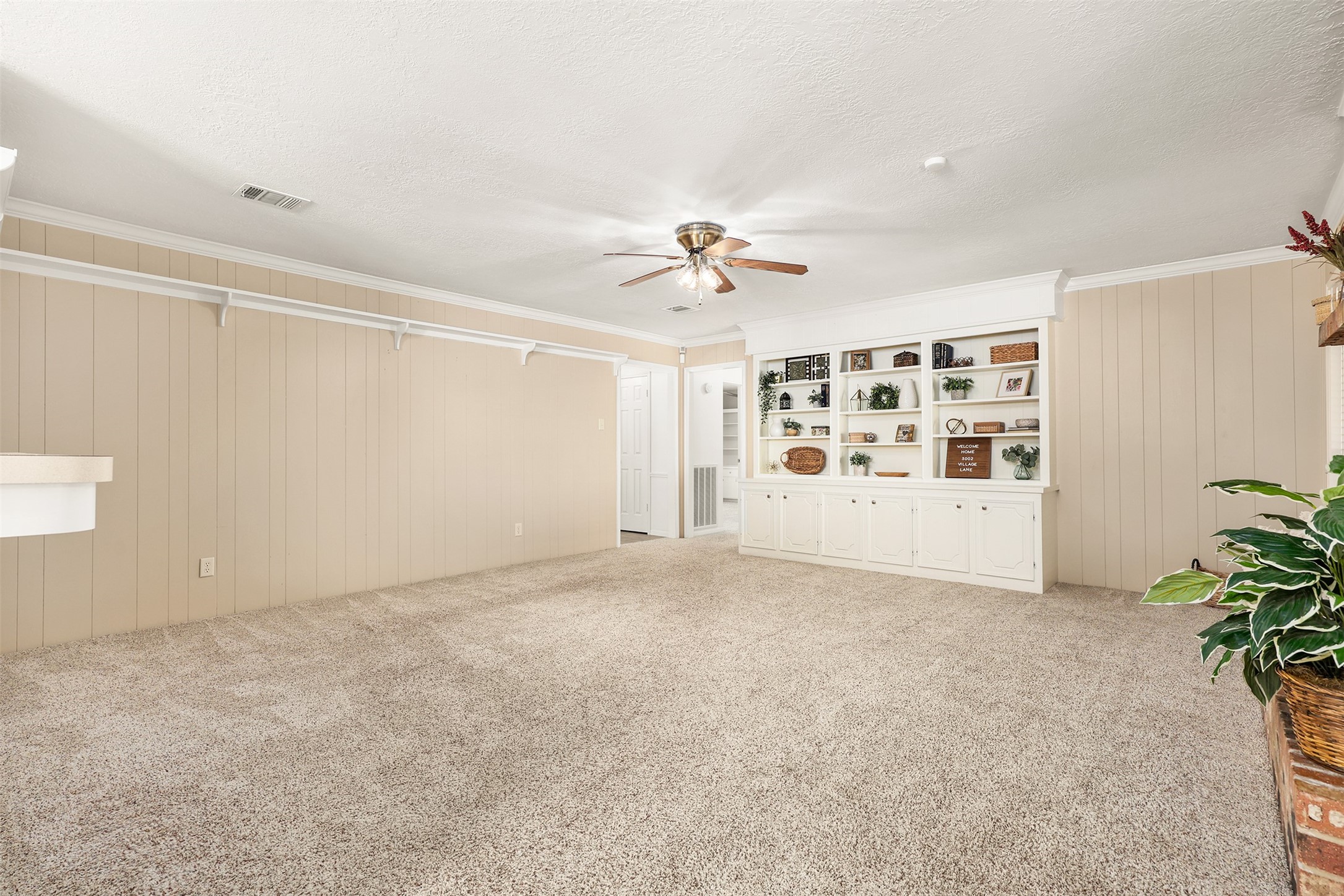 3002 Village Lane Property Photo 15