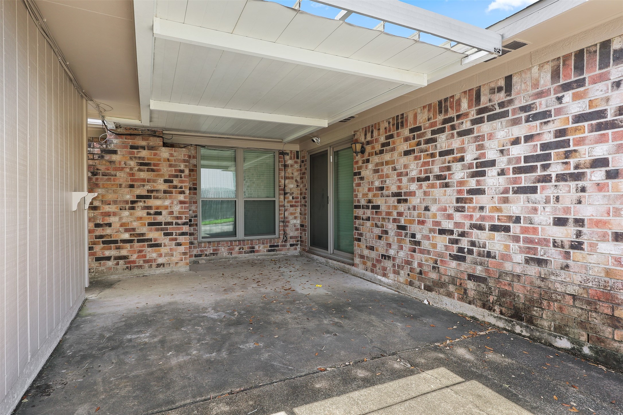 3002 Village Lane Property Photo 33