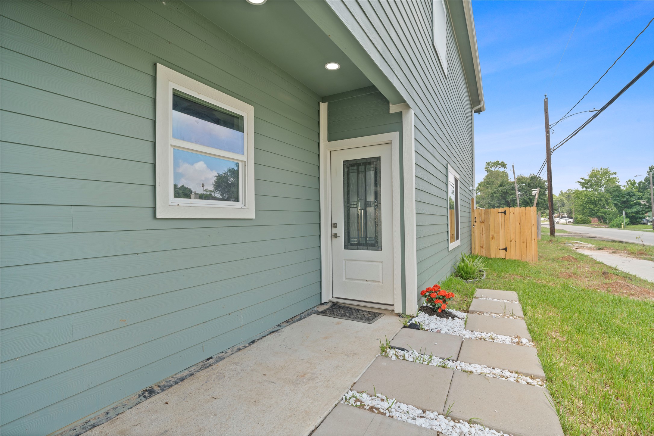 8027 Virgil Street Property Photo 4