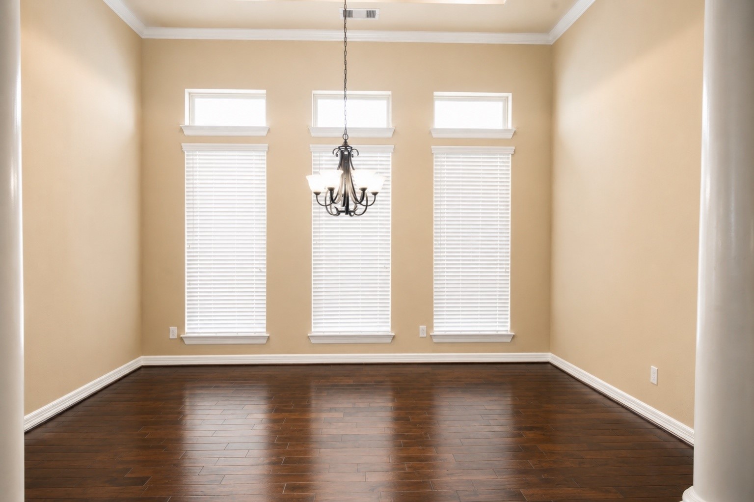 28426 Tanner Crossing Lane Property Photo 6