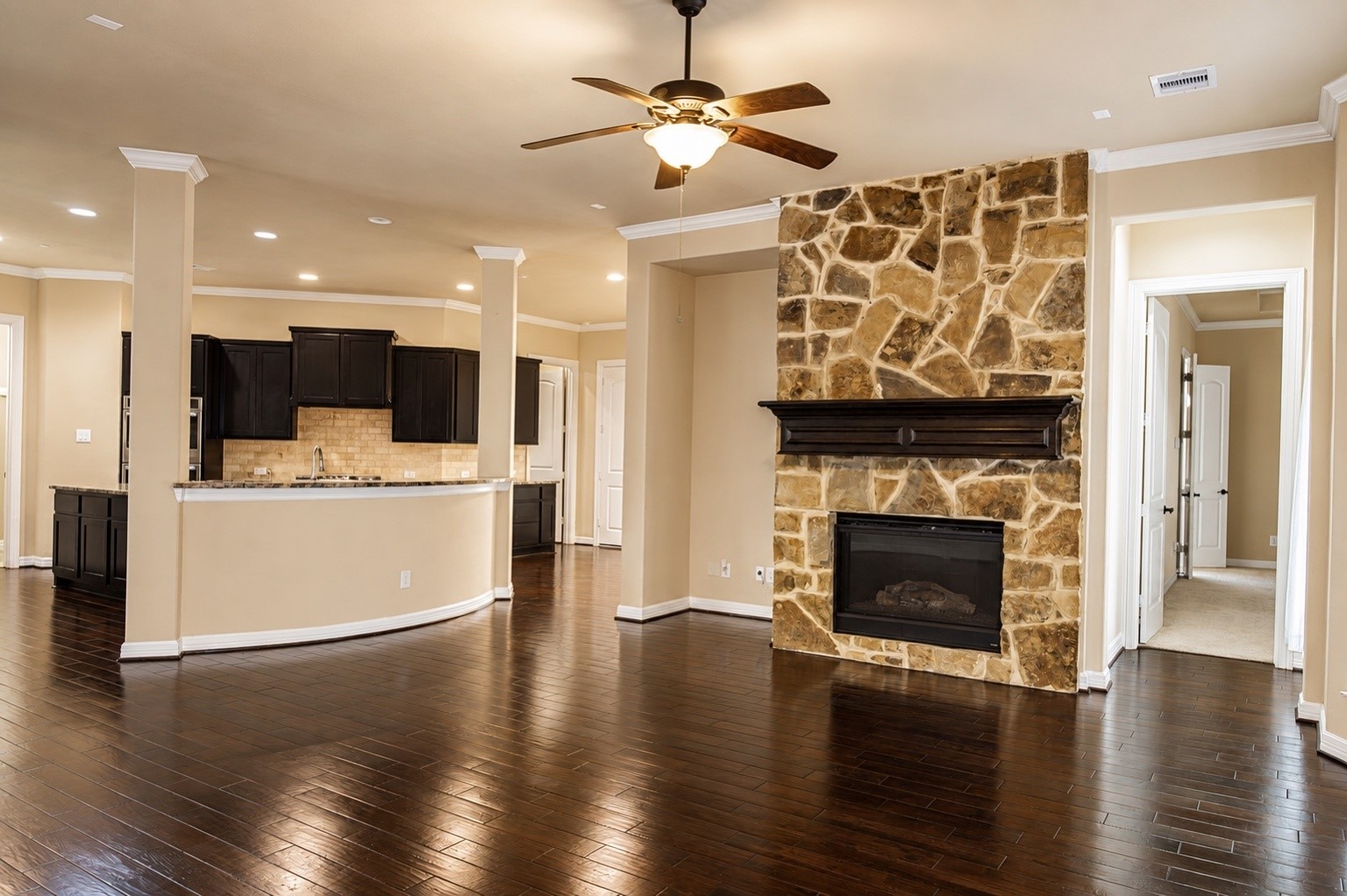 28426 Tanner Crossing Lane Property Photo 8