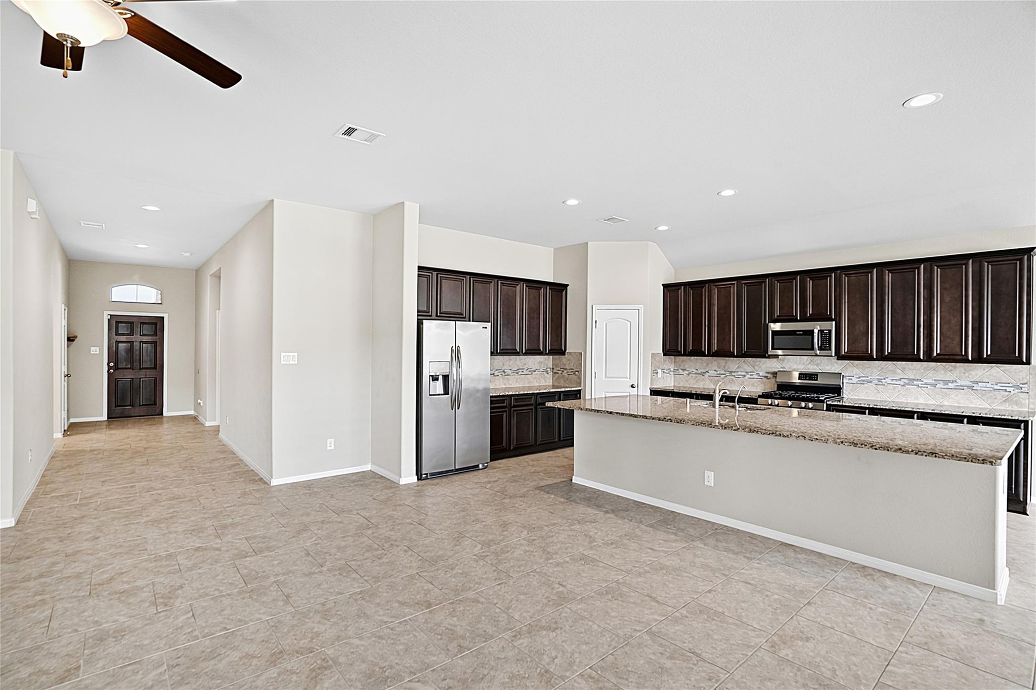 18010 Svensson Slade Lane, Houston Tx 77044 Property Photo 5